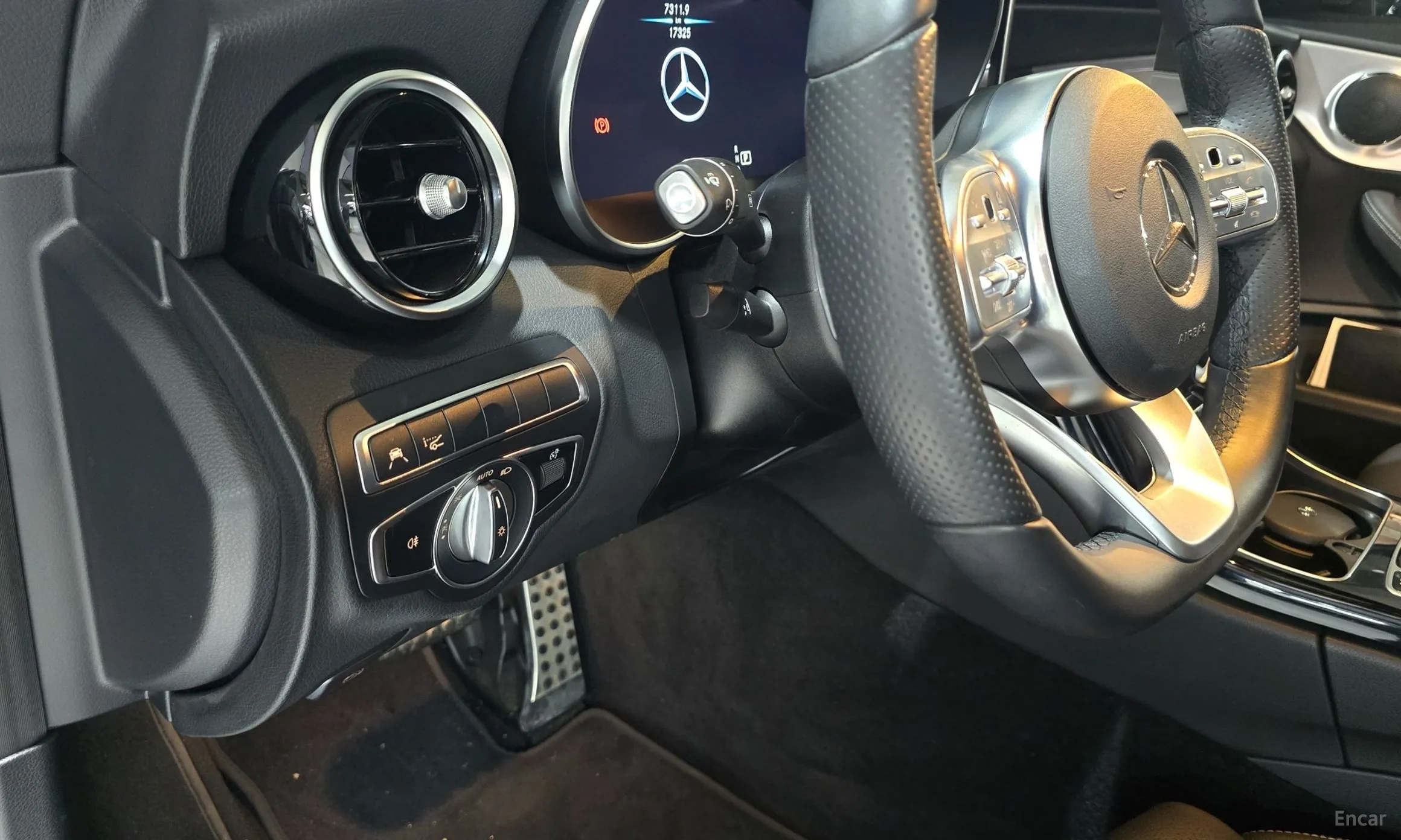 Mercedes Benz C-Class W205 превью 16