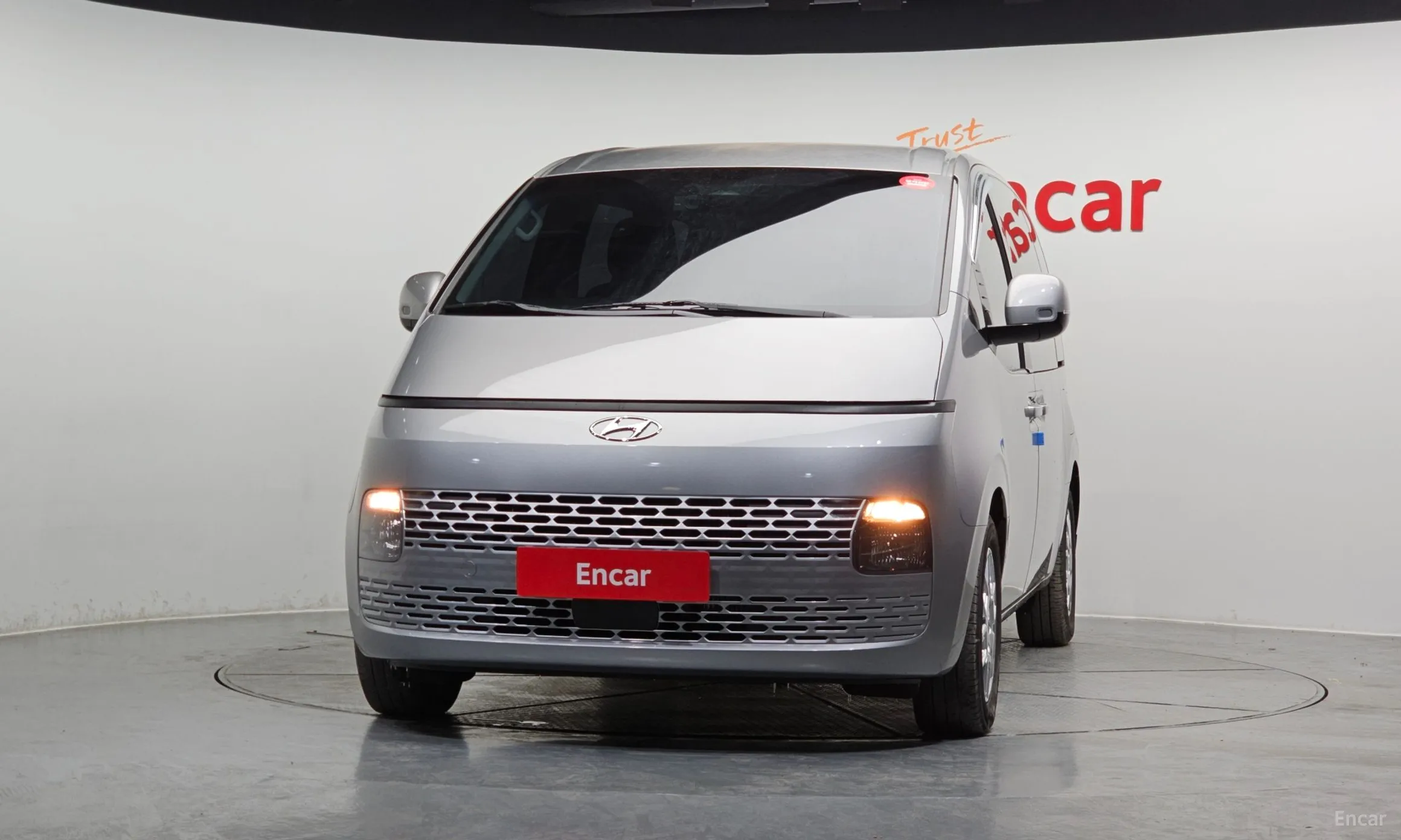 Hyundai Staria превью 3