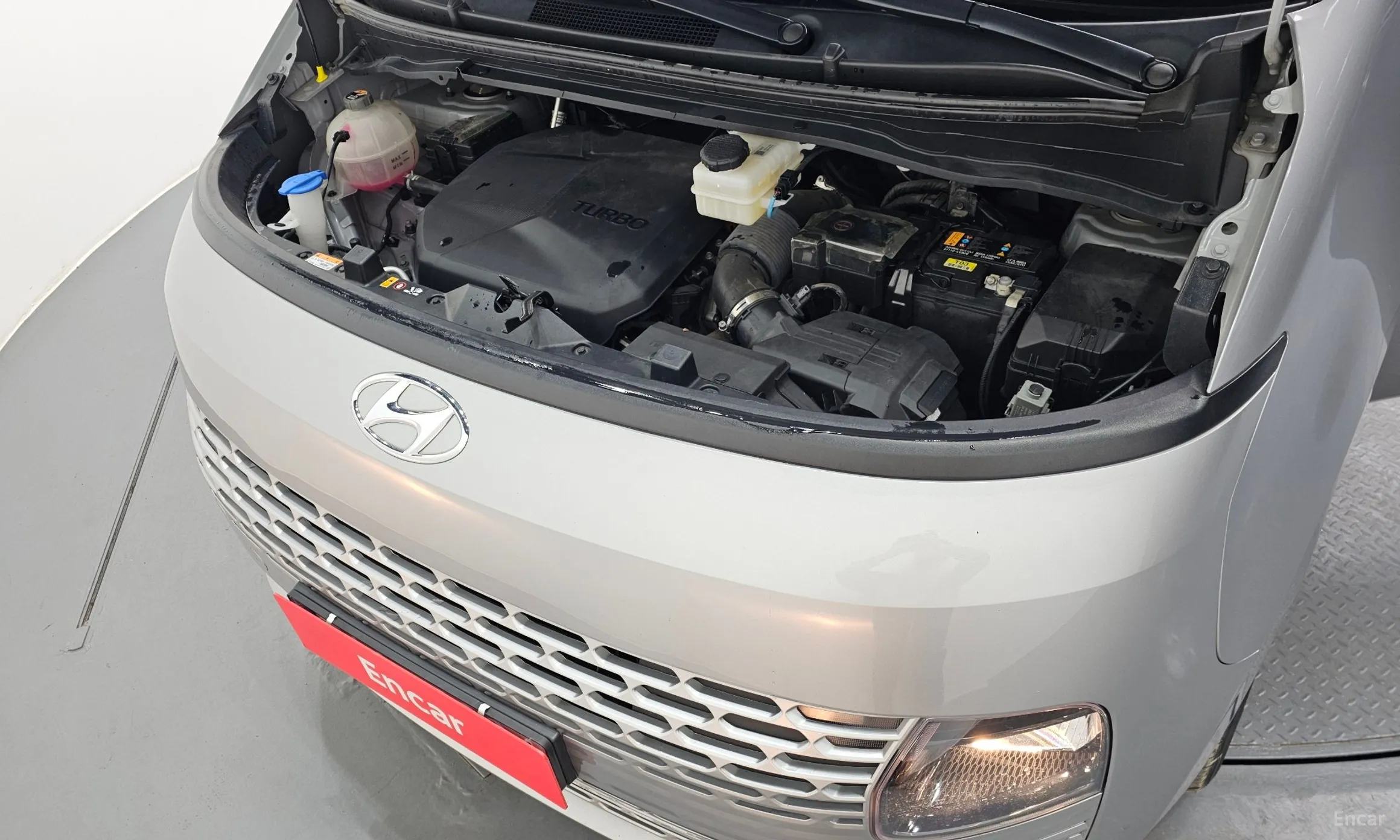 Hyundai Staria превью 6