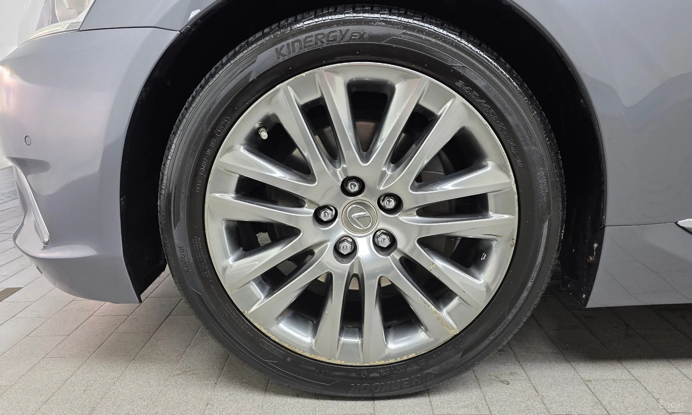Lexus LS460L превью 5