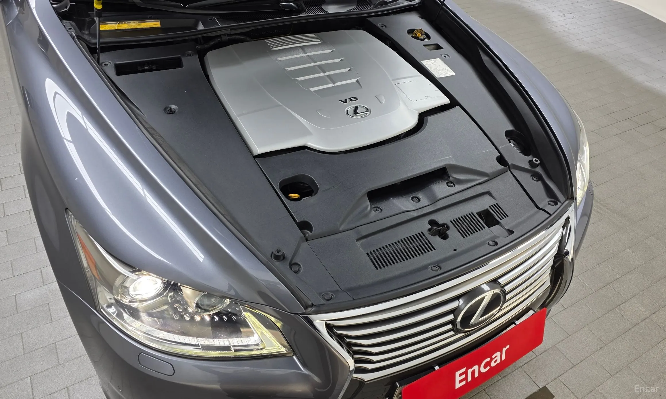 Lexus LS460L превью 6