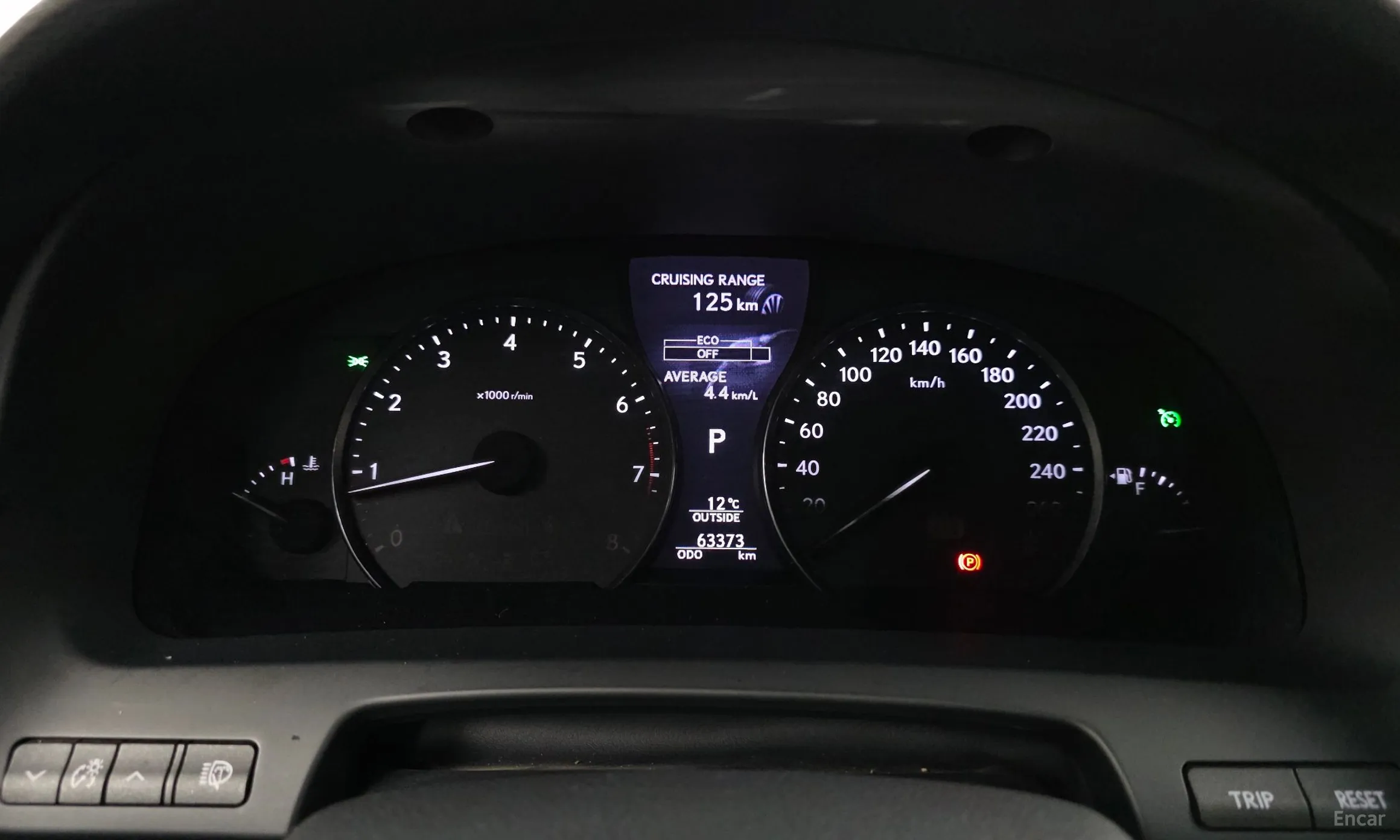 Lexus LS460L превью 8