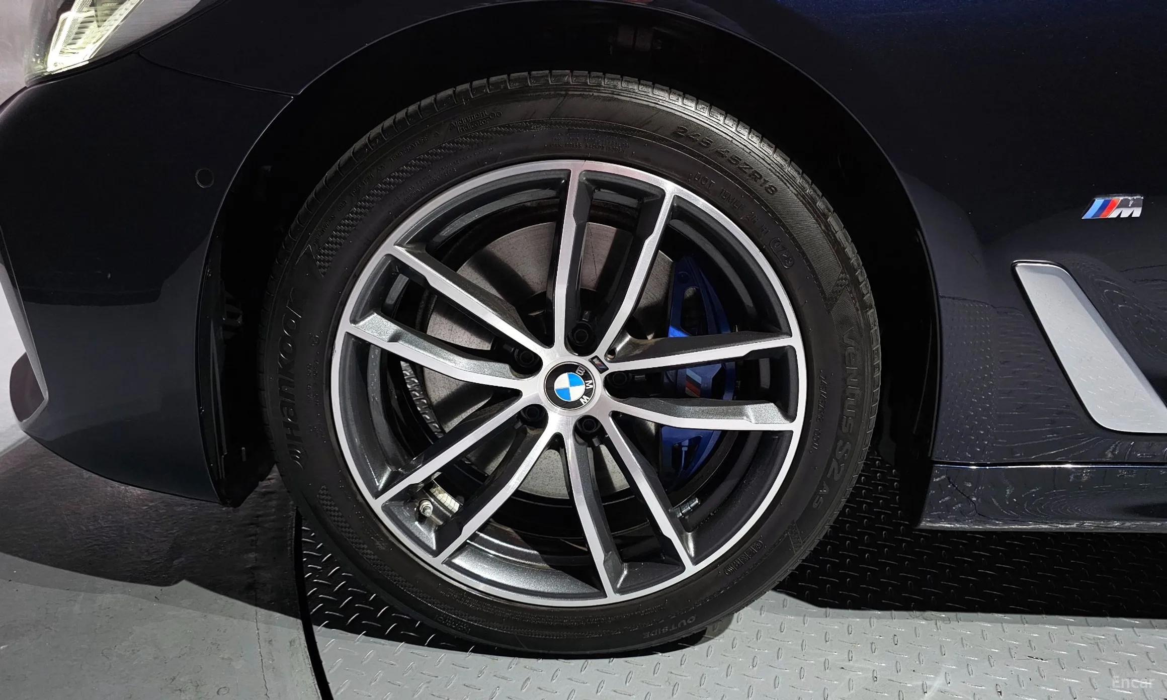 BMW 5 Series (G30) превью 5