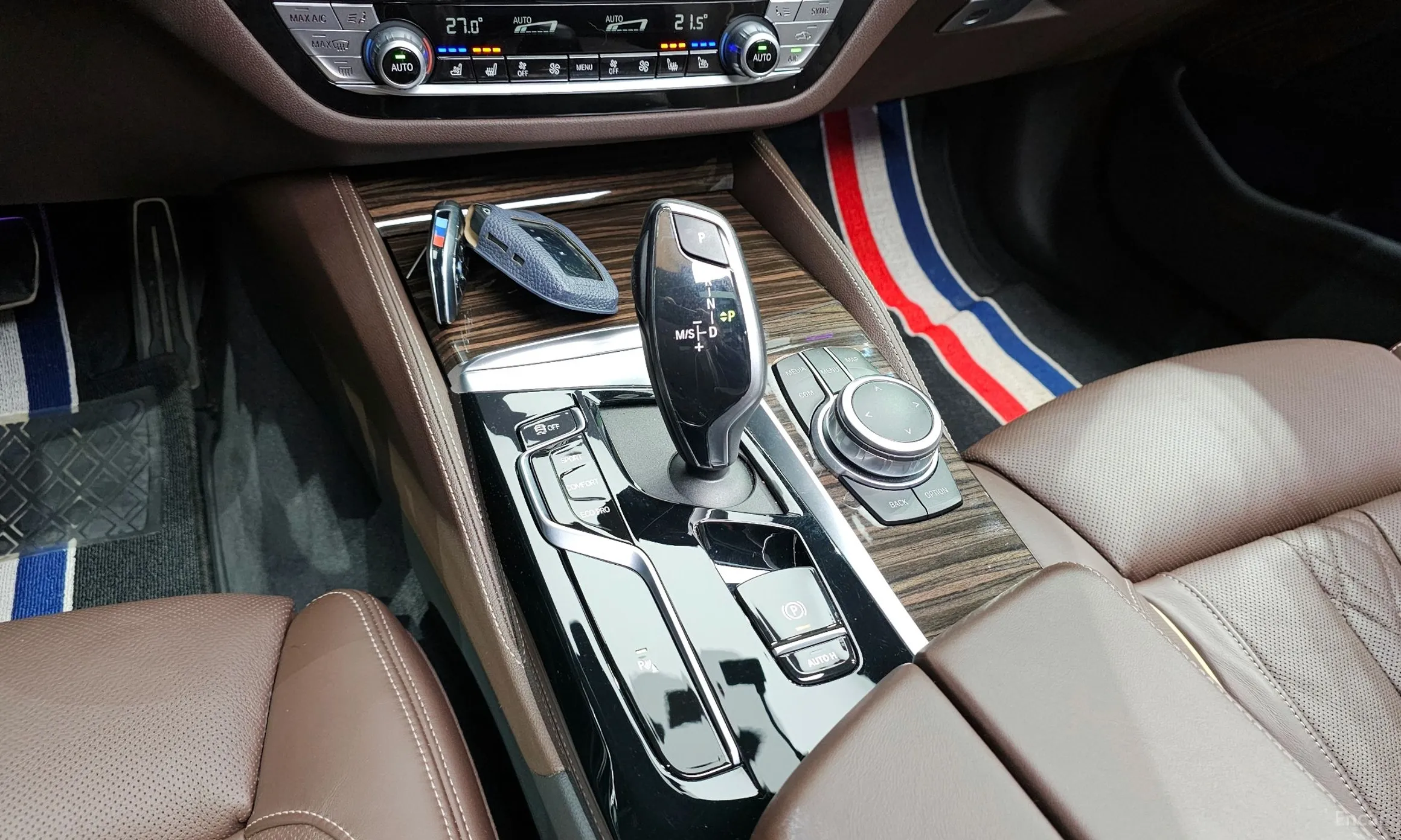 BMW 5 Series (G30) превью 9