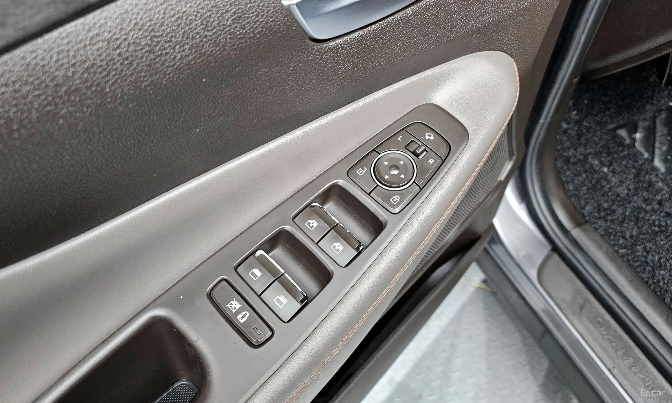 Hyundai Santa Fe TM превью 14