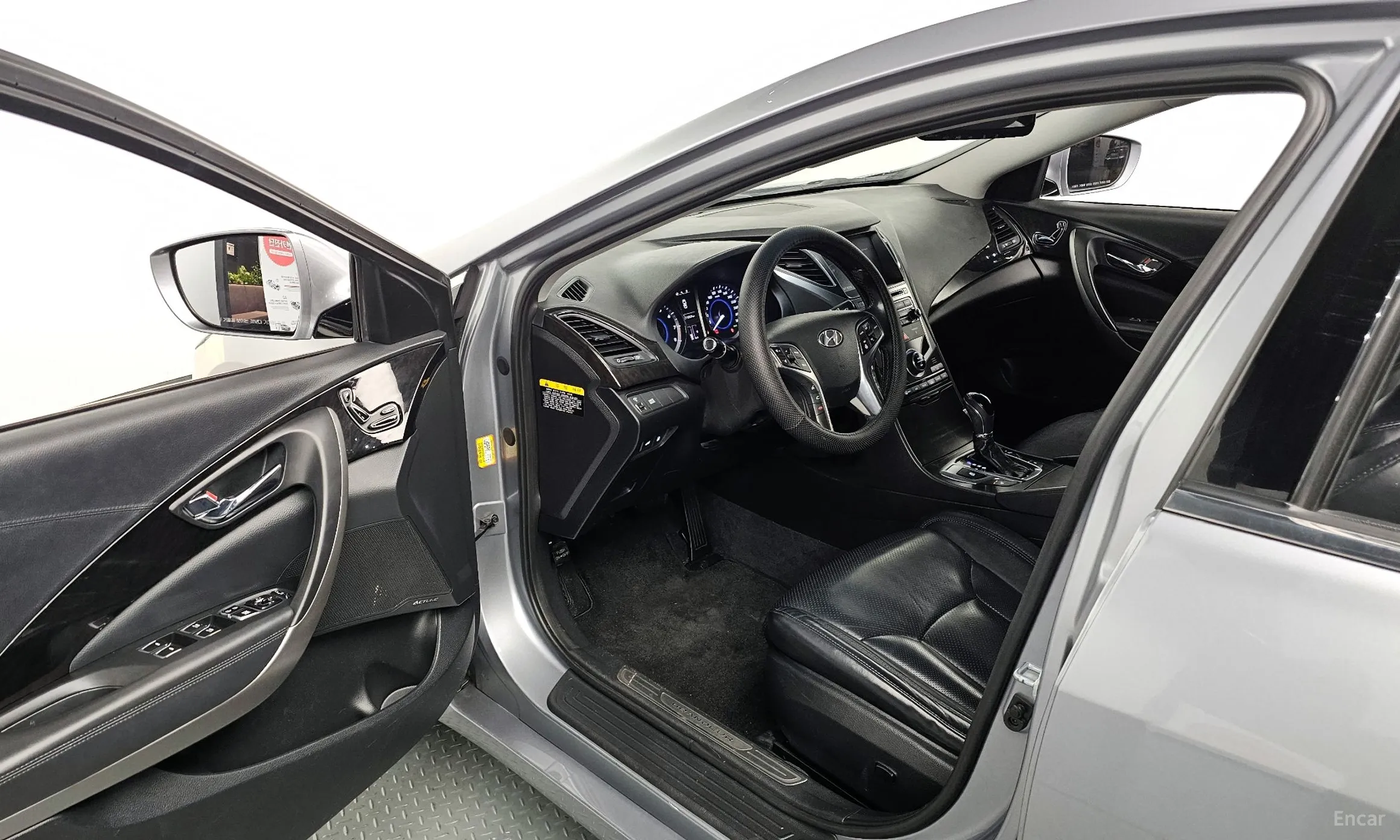 Hyundai Grandeur HG превью 11