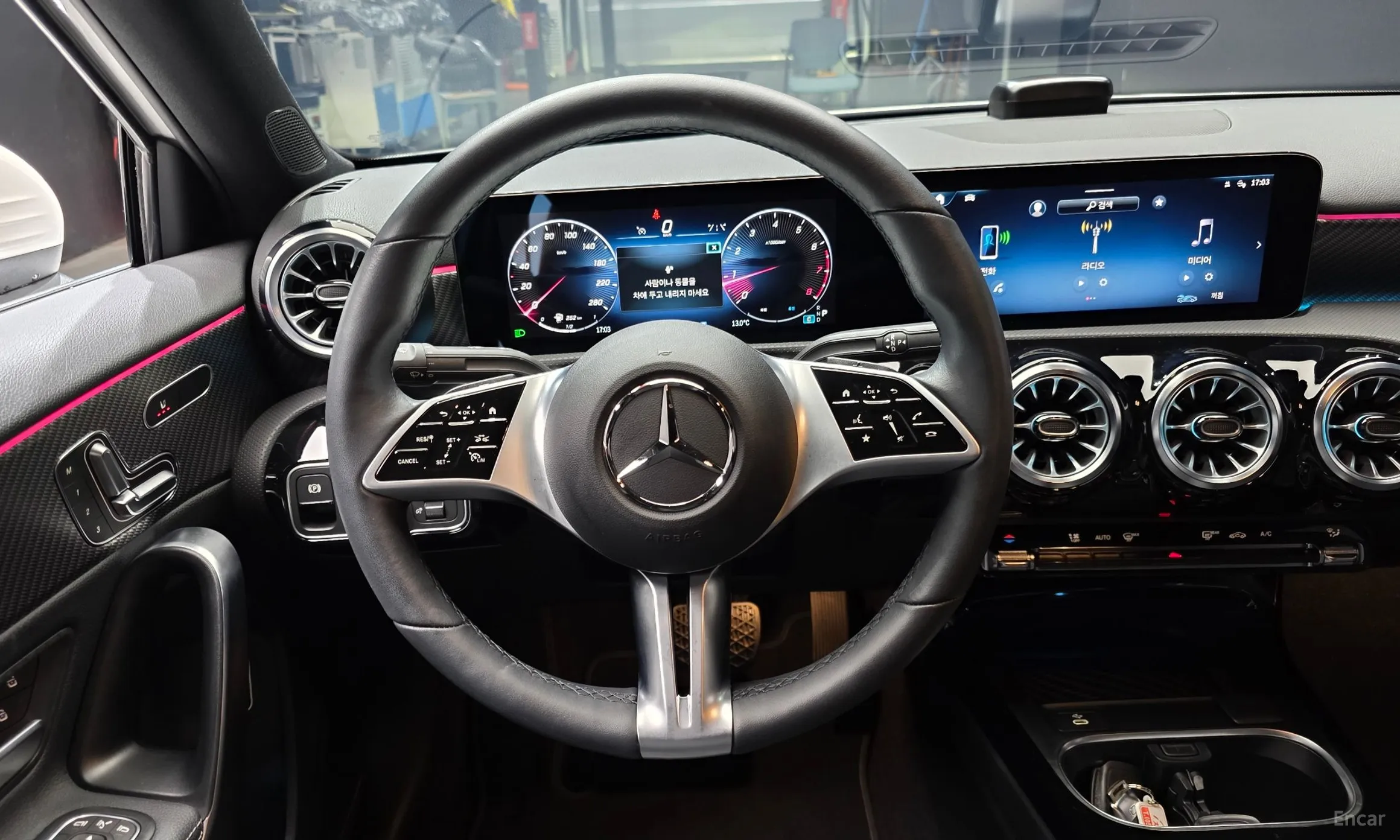 Mercedes Benz A-Class W177 превью 13