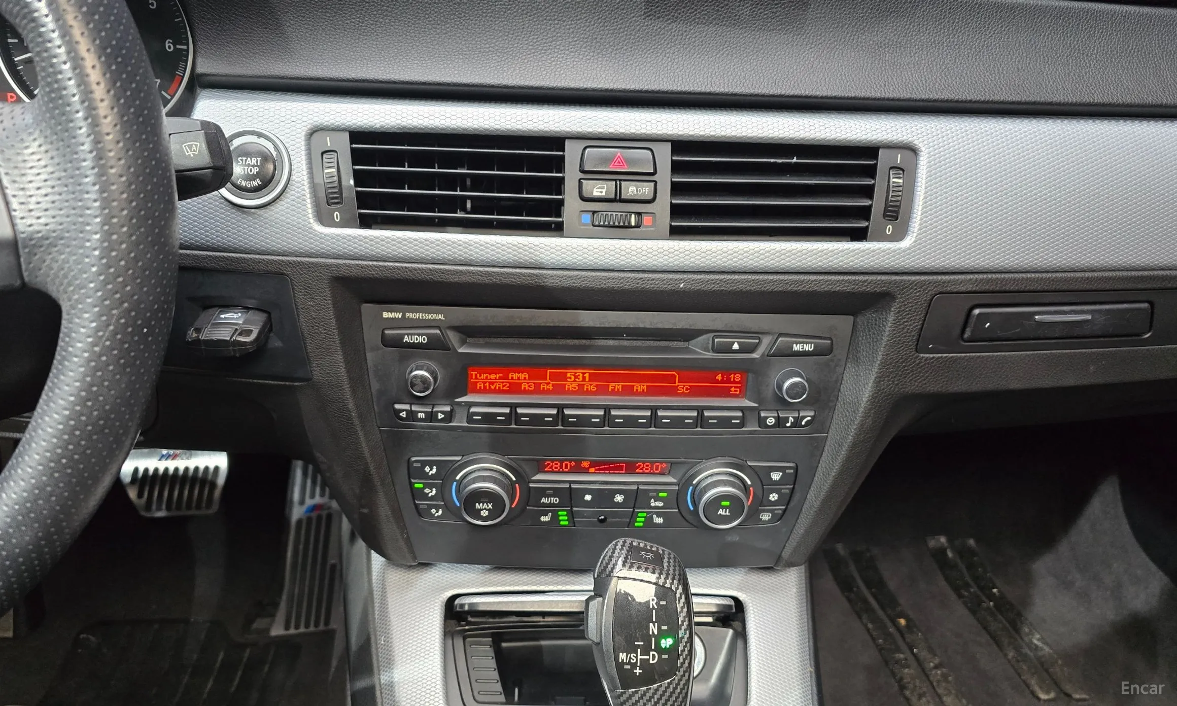 BMW 3 Series (E90) превью 14