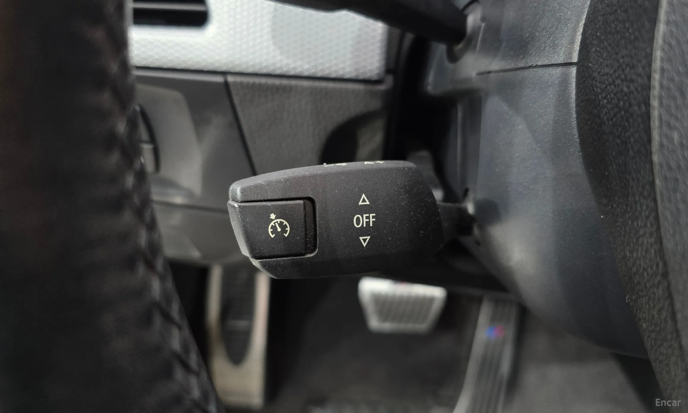 BMW 3 Series (E90) превью 15