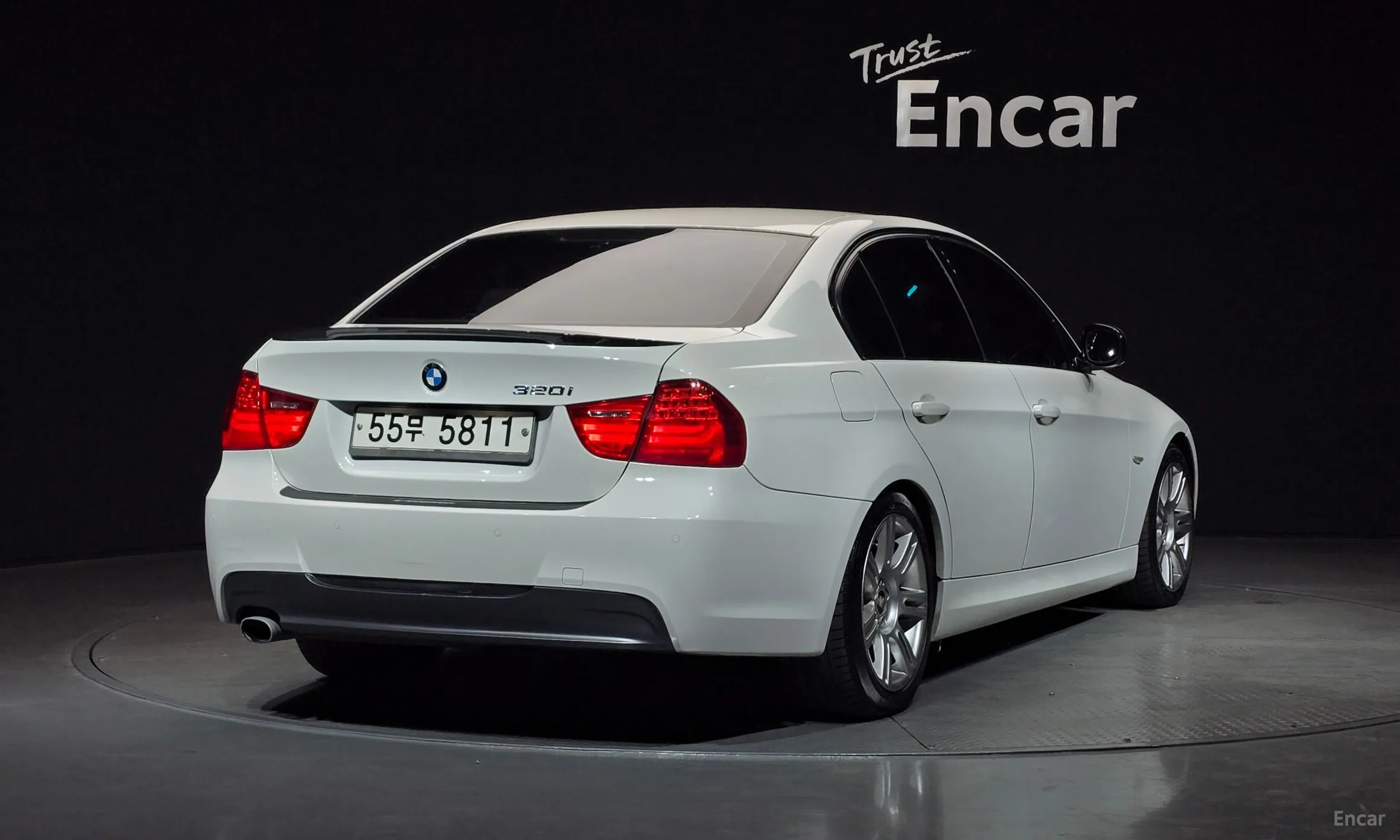 BMW 3 Series (E90) превью 2