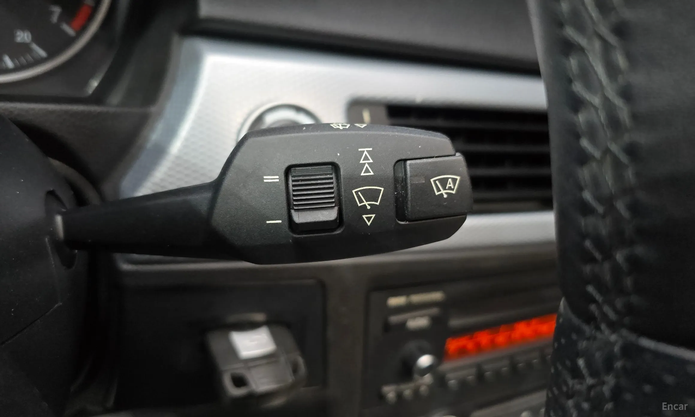 BMW 3 Series (E90) превью 16