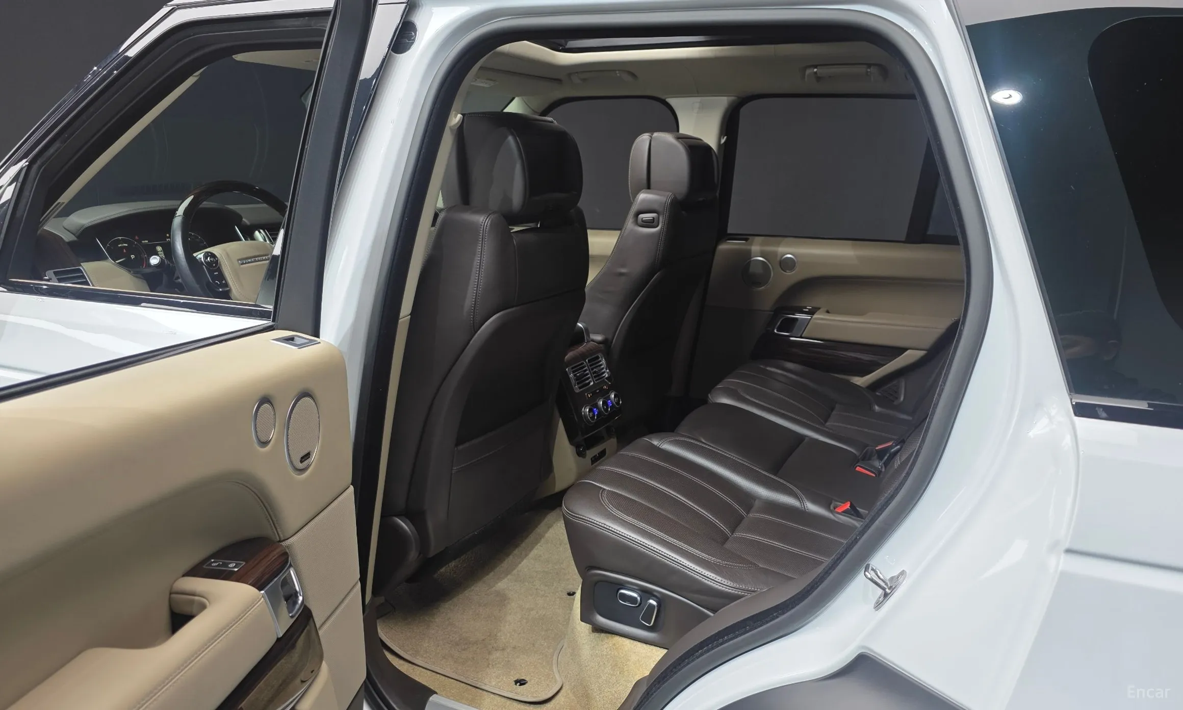 Land Rover Range Rover 4th Generation превью 10