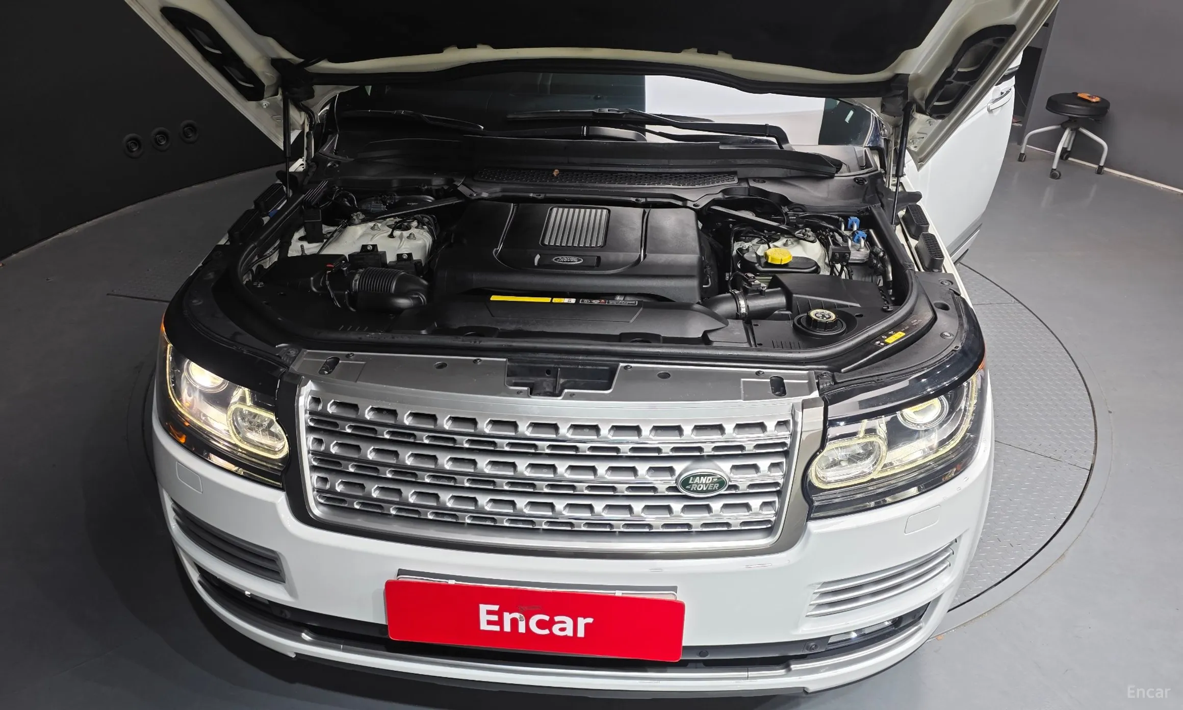 Land Rover Range Rover 4th Generation превью 6