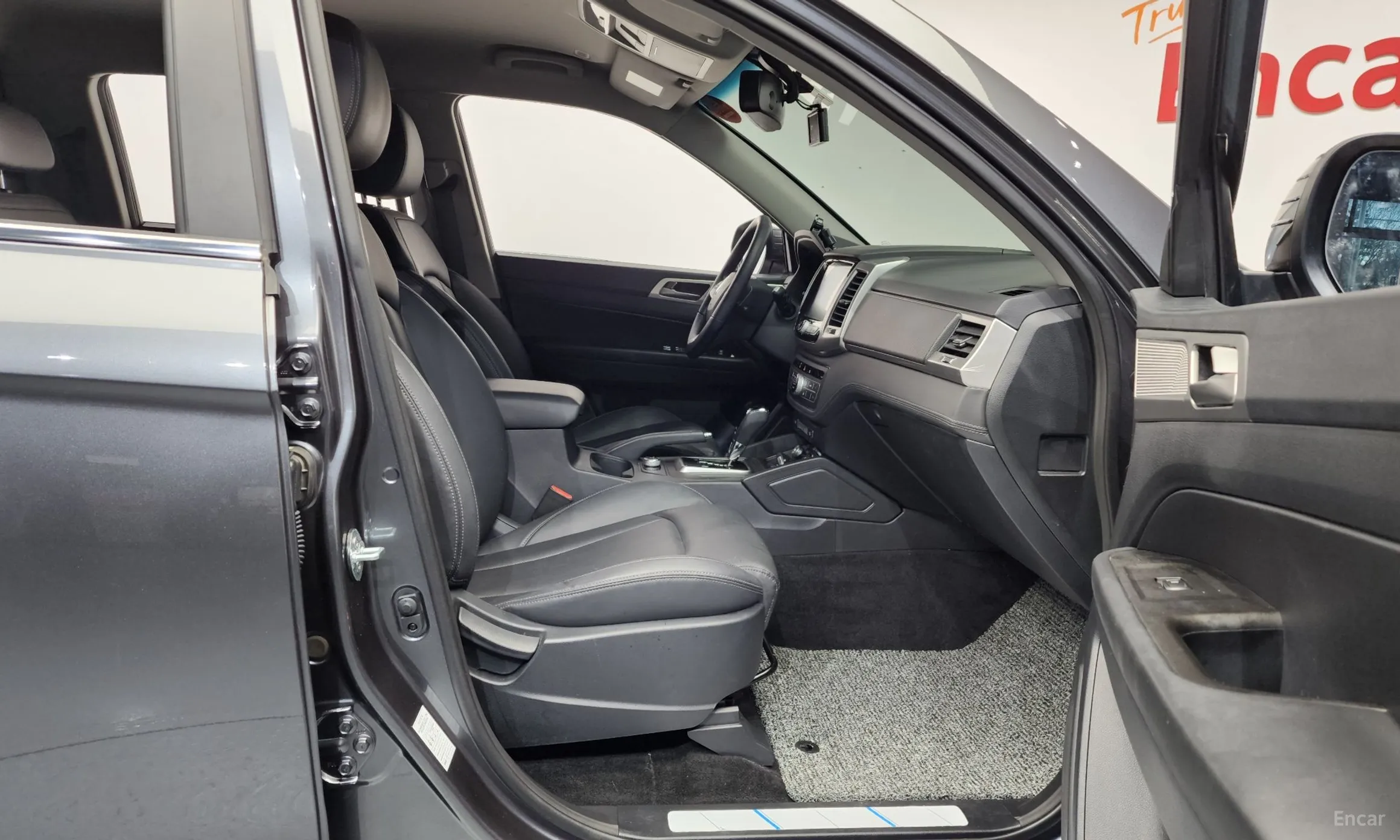 KG Mobility (SsangYong) Rexton Sports превью 11
