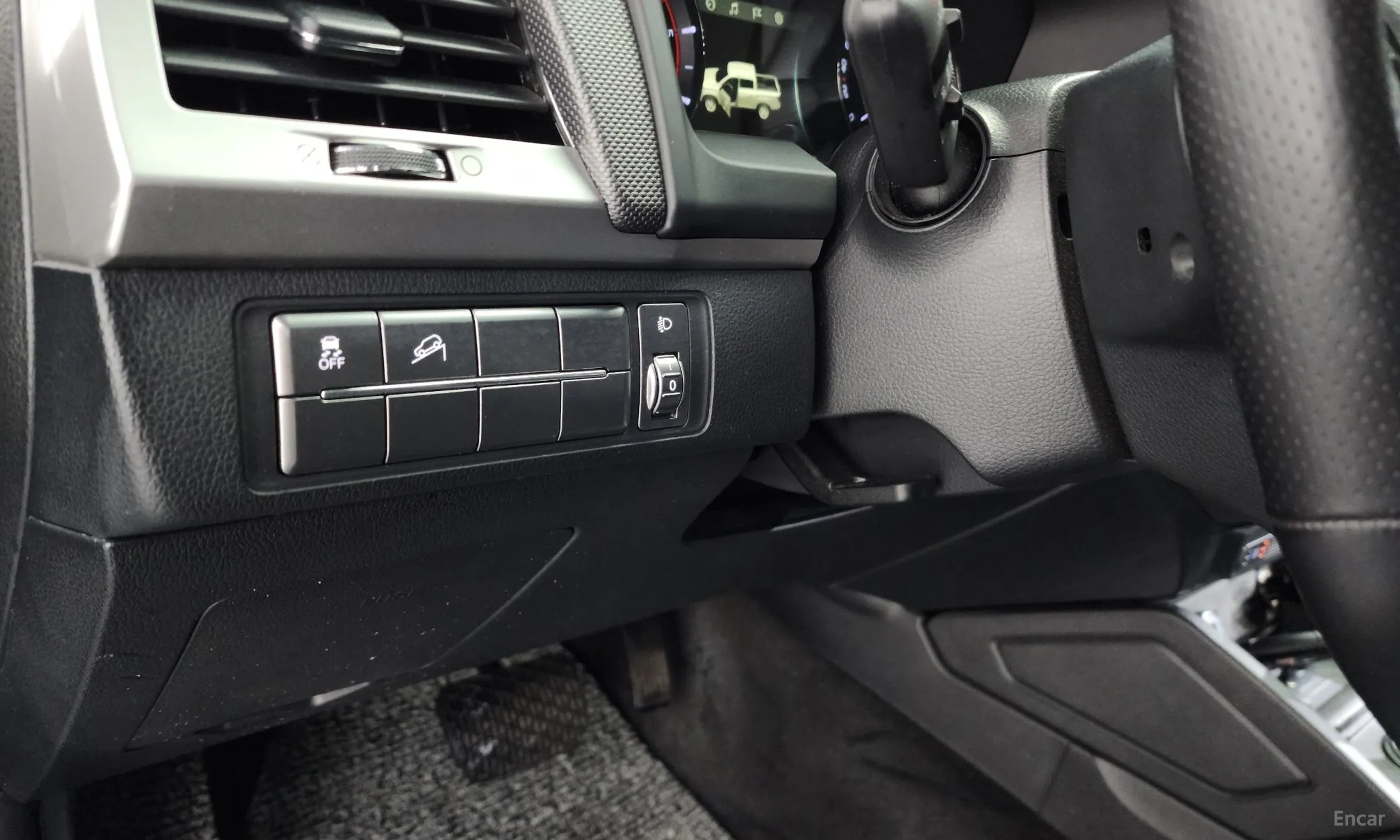 KG Mobility (SsangYong) Rexton Sports превью 14