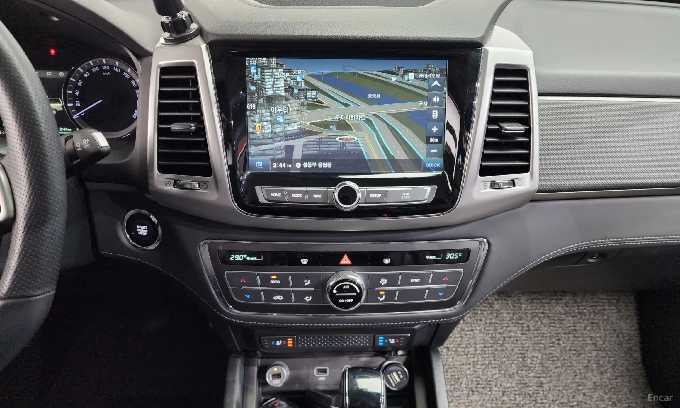 KG Mobility (SsangYong) Rexton Sports превью 15