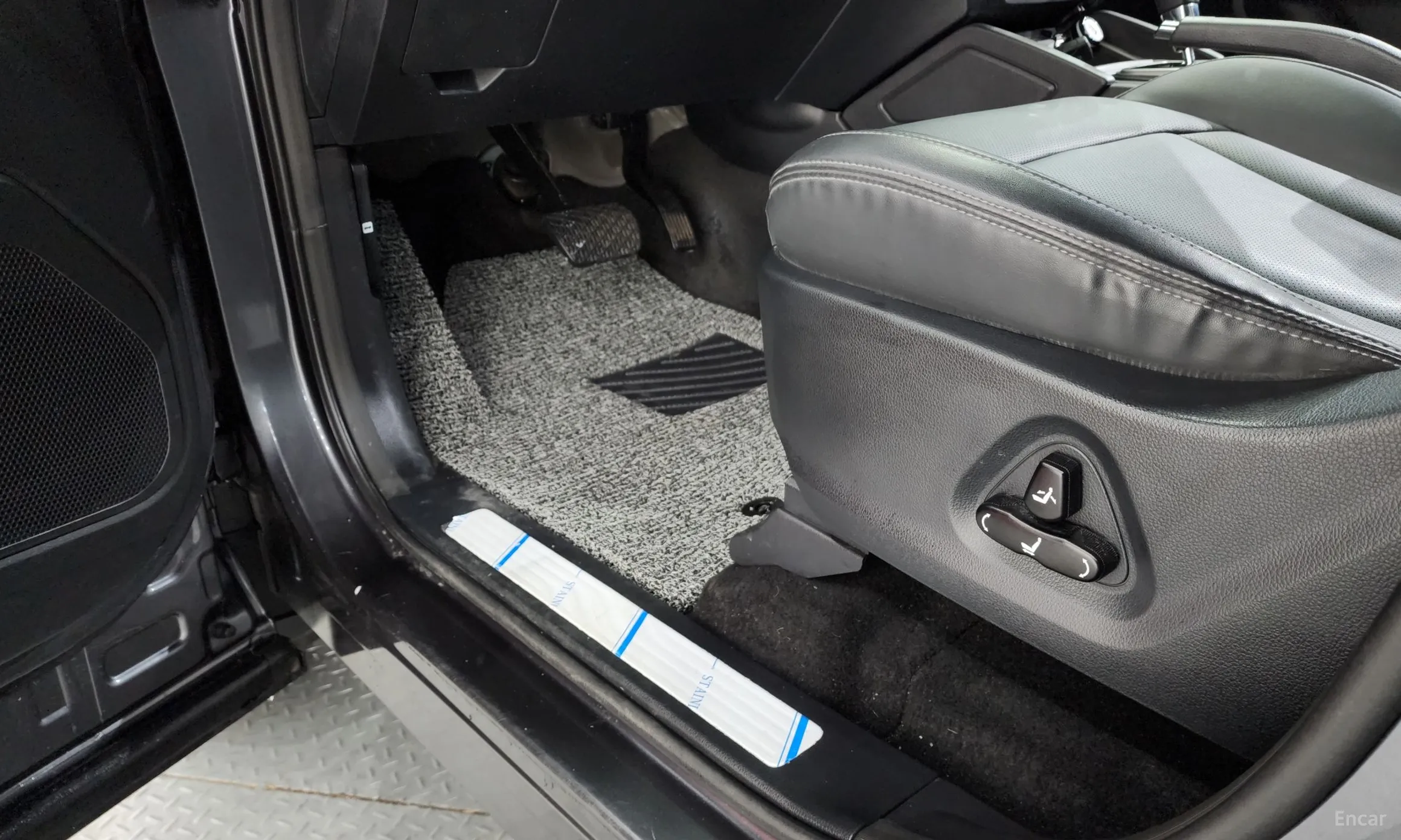 KG Mobility (SsangYong) Rexton Sports превью 17