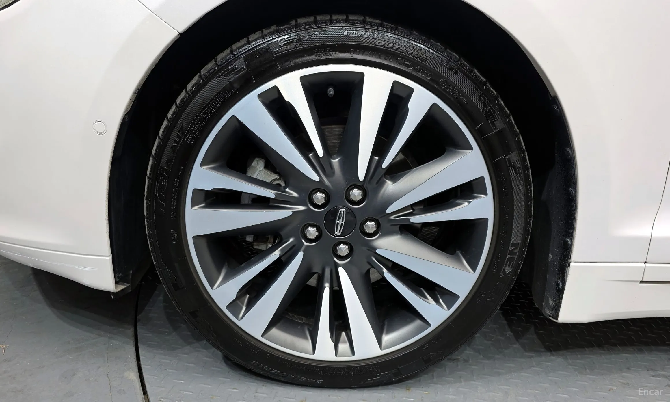 Lincoln New MKZ превью 5