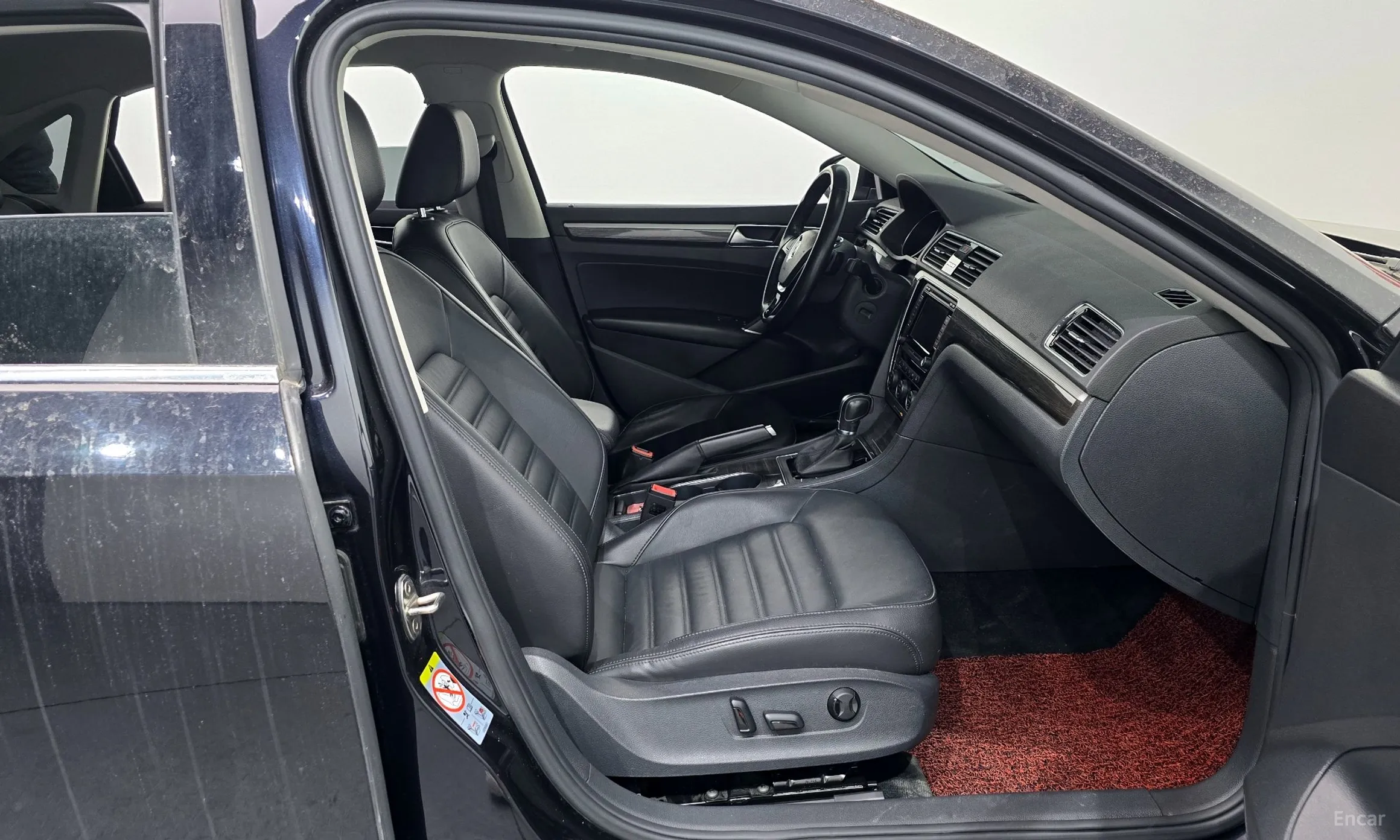 Volkswagen The New Passat превью 11