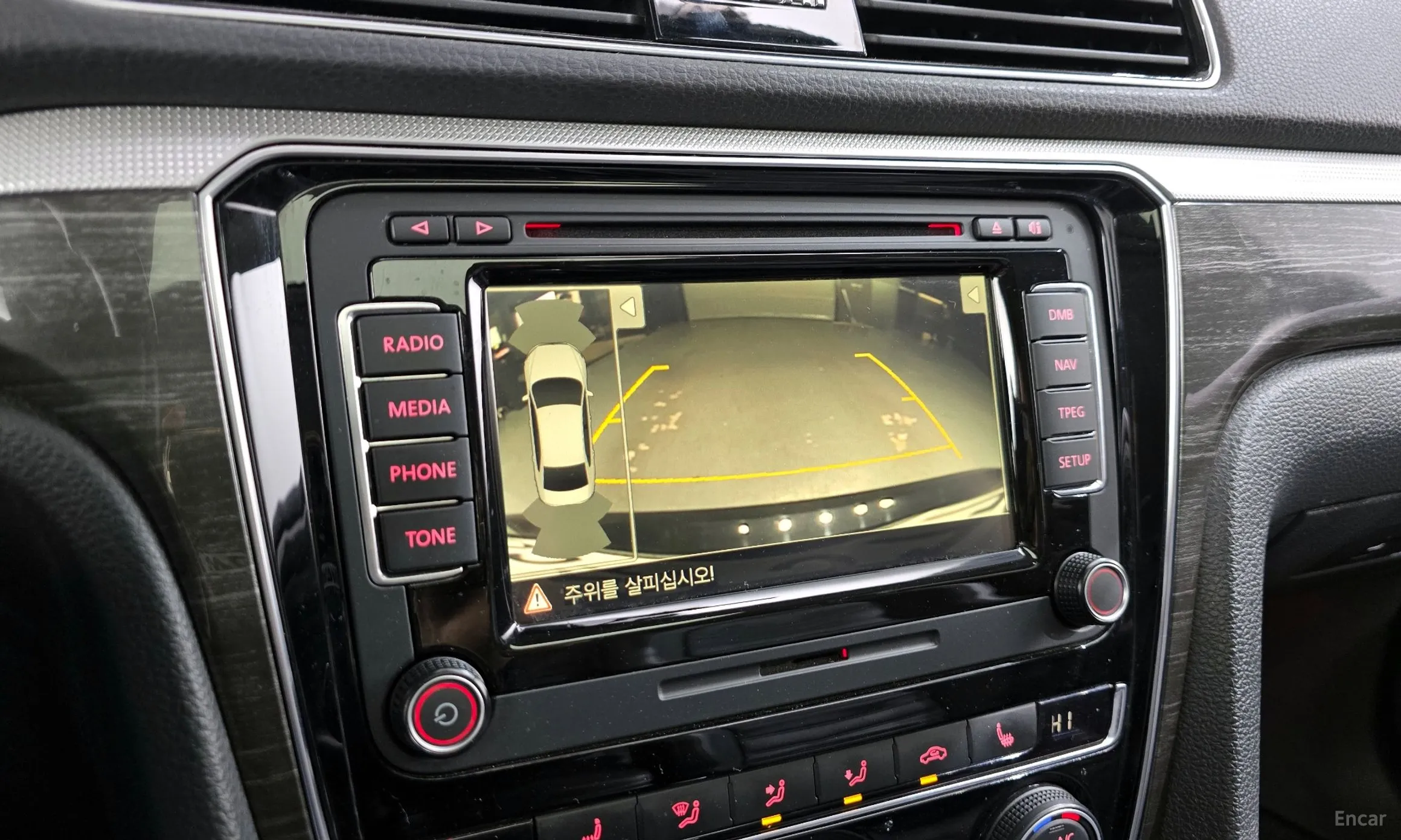 Volkswagen The New Passat превью 15