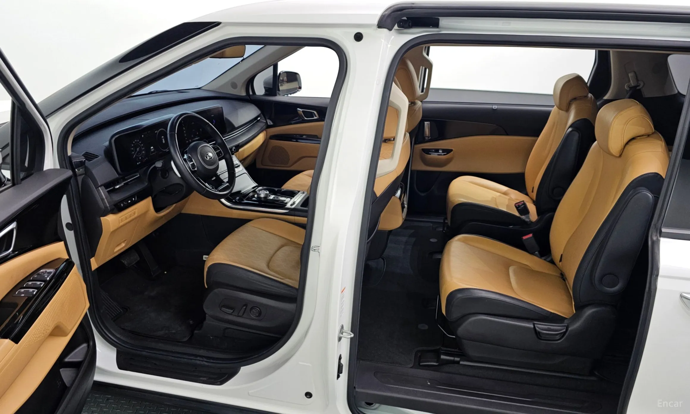 Kia Carnival Gen 4 превью 10
