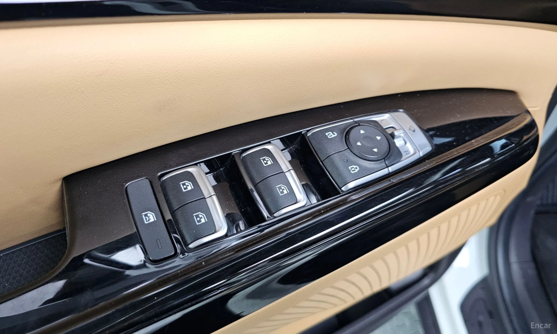 Kia Carnival Gen 4 превью 18