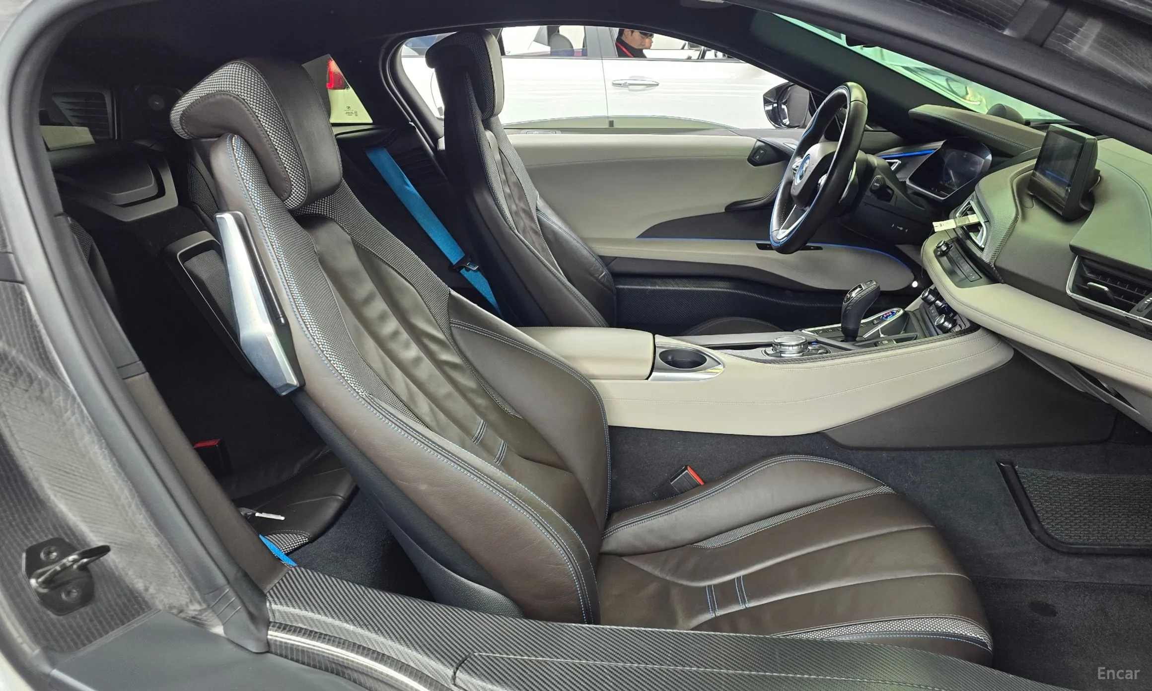 BMW i8 превью 11