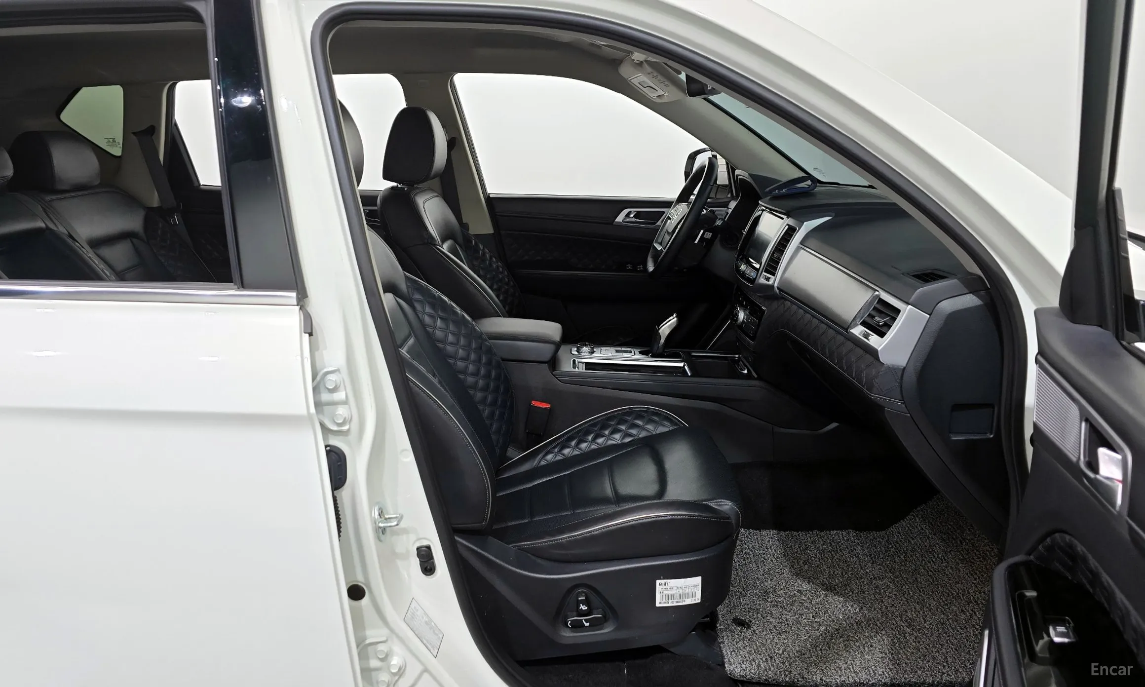 KG Mobility (SsangYong) Rexton превью 11