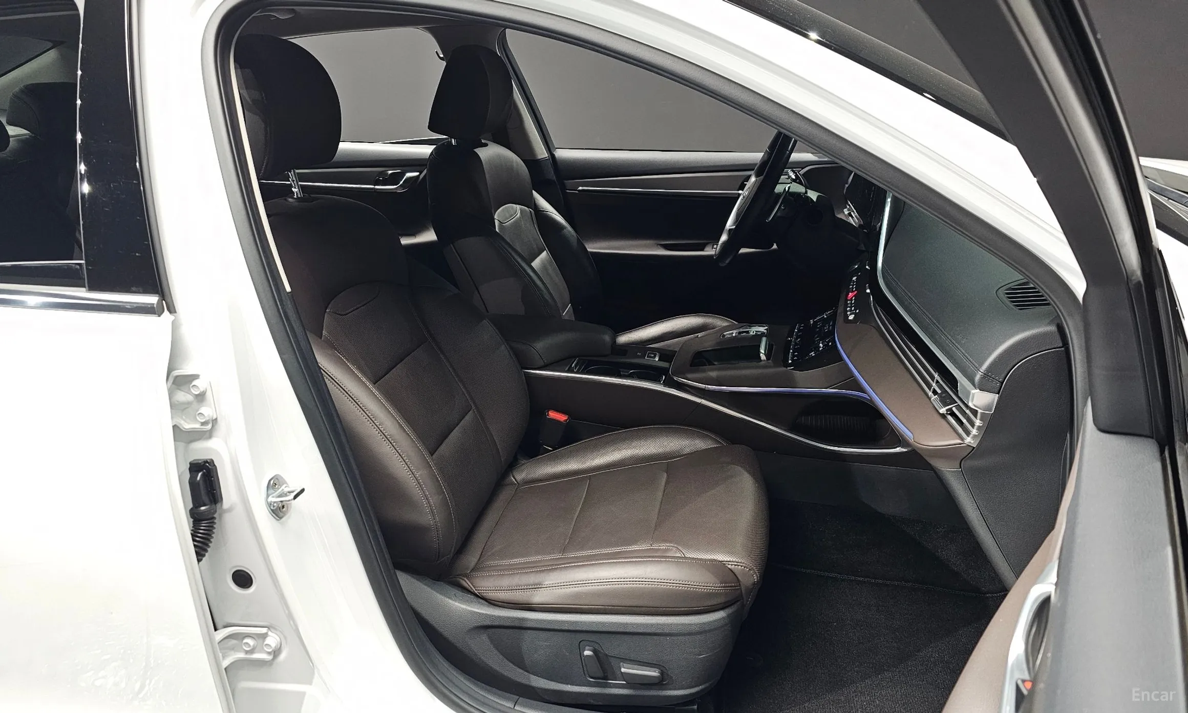 Hyundai Grandeur IG превью 11
