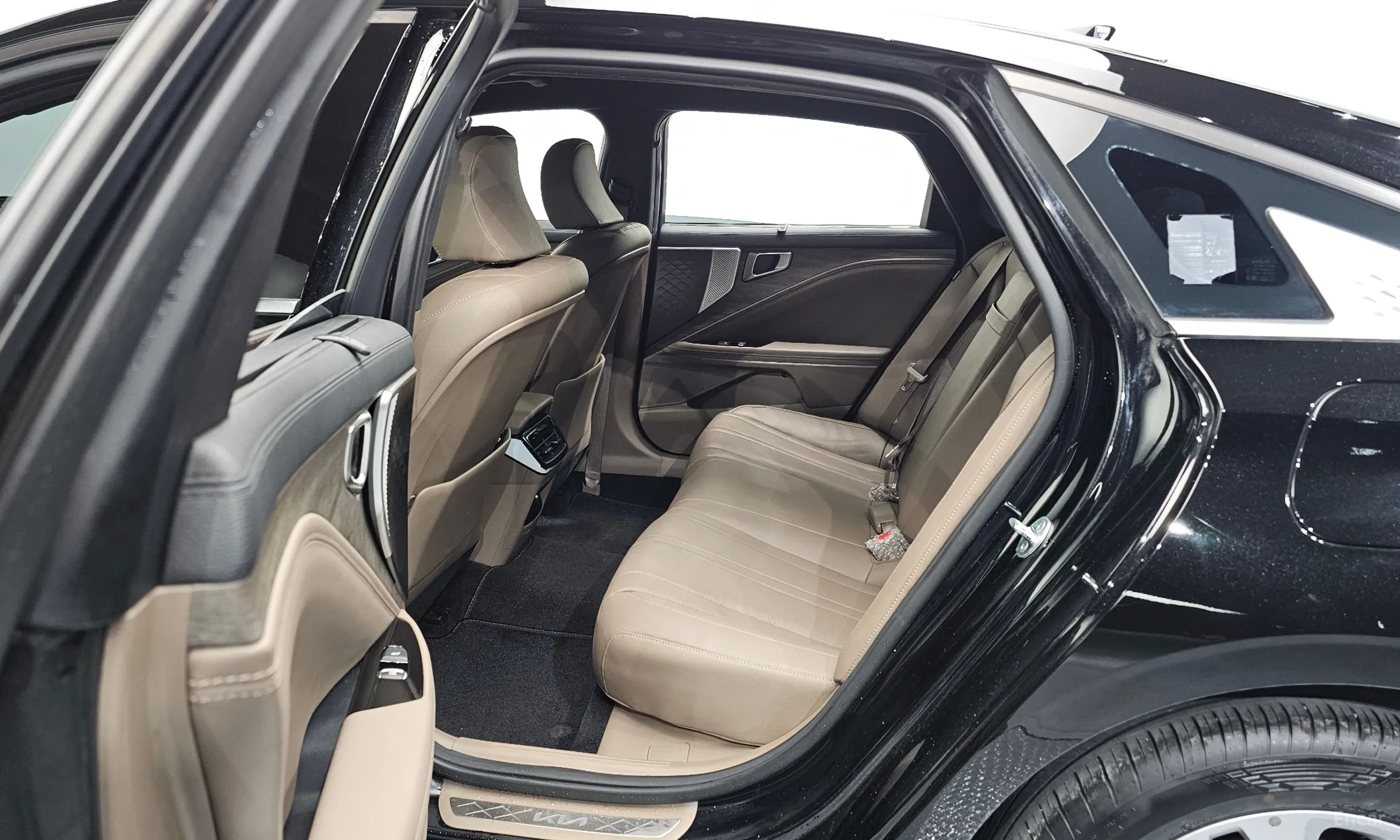 Kia K8 превью 11
