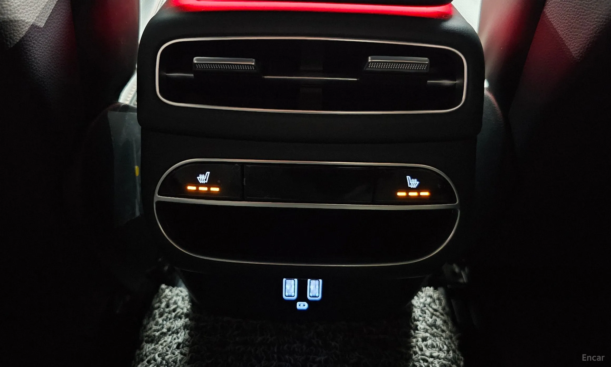 Genesis GV70 превью 19