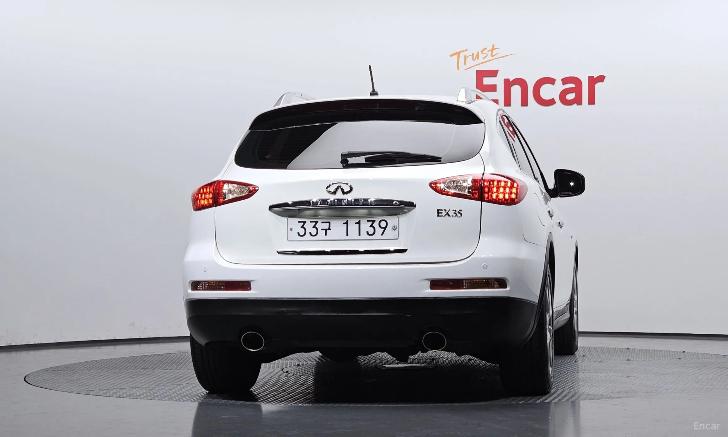 Infiniti EX35 превью 4