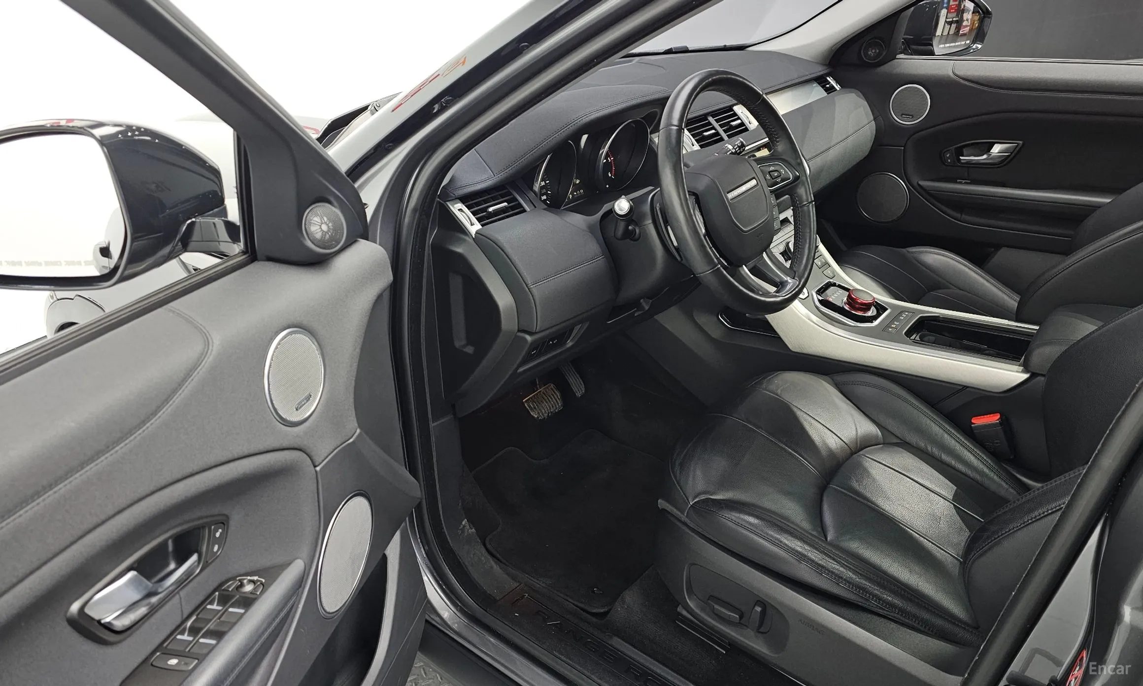 Land Rover Range Rover Evoque превью 11