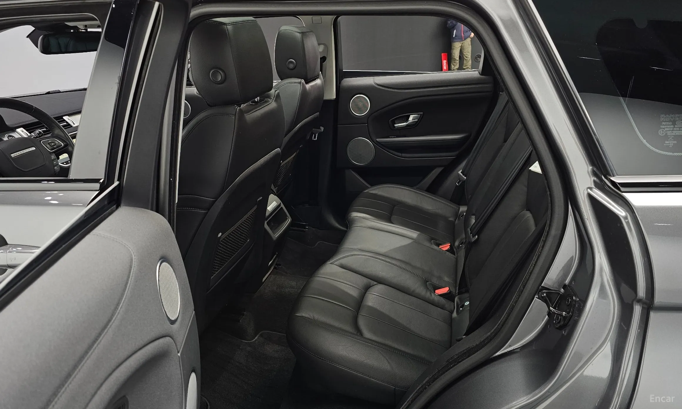 Land Rover Range Rover Evoque превью 12