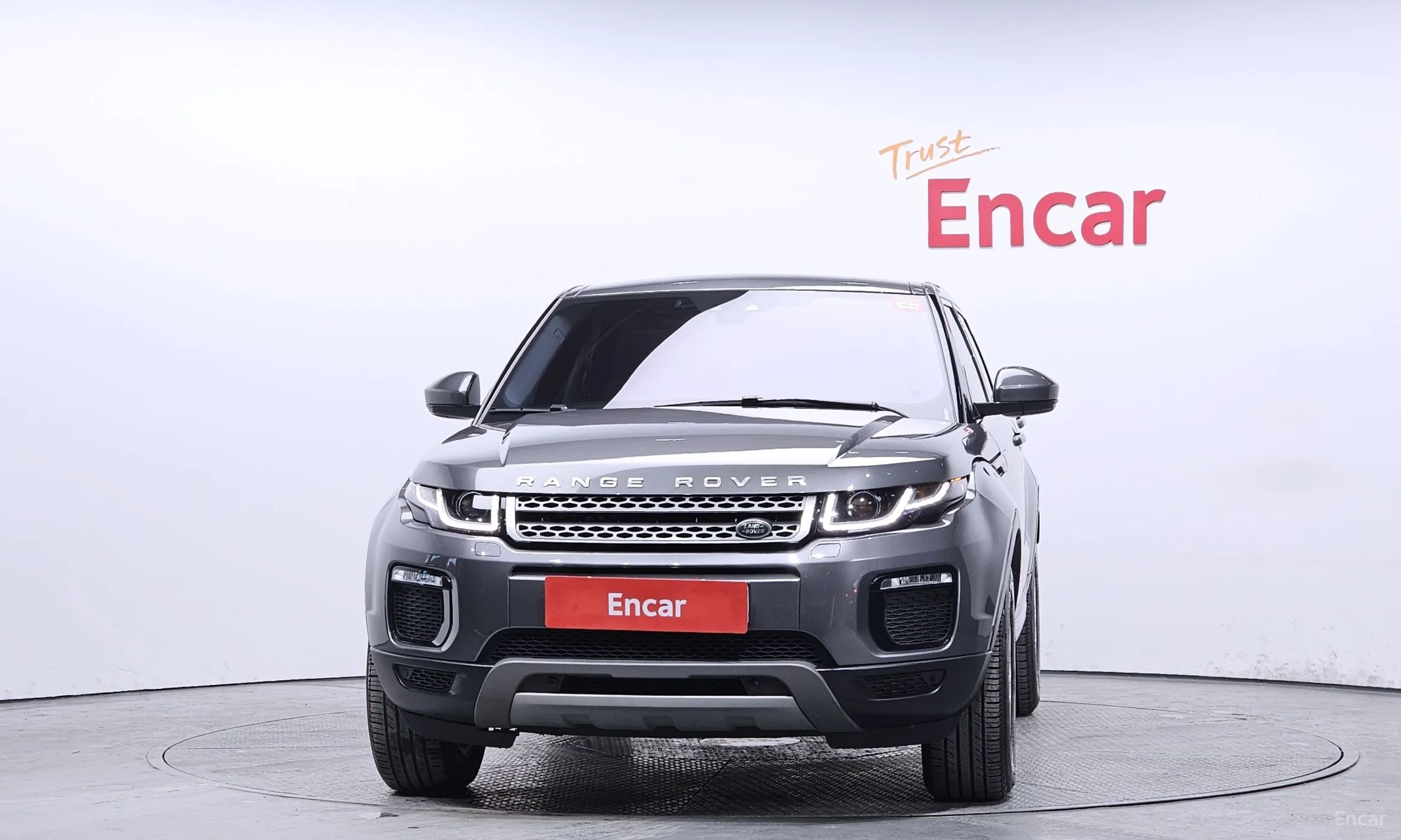 Land Rover Range Rover Evoque превью 3