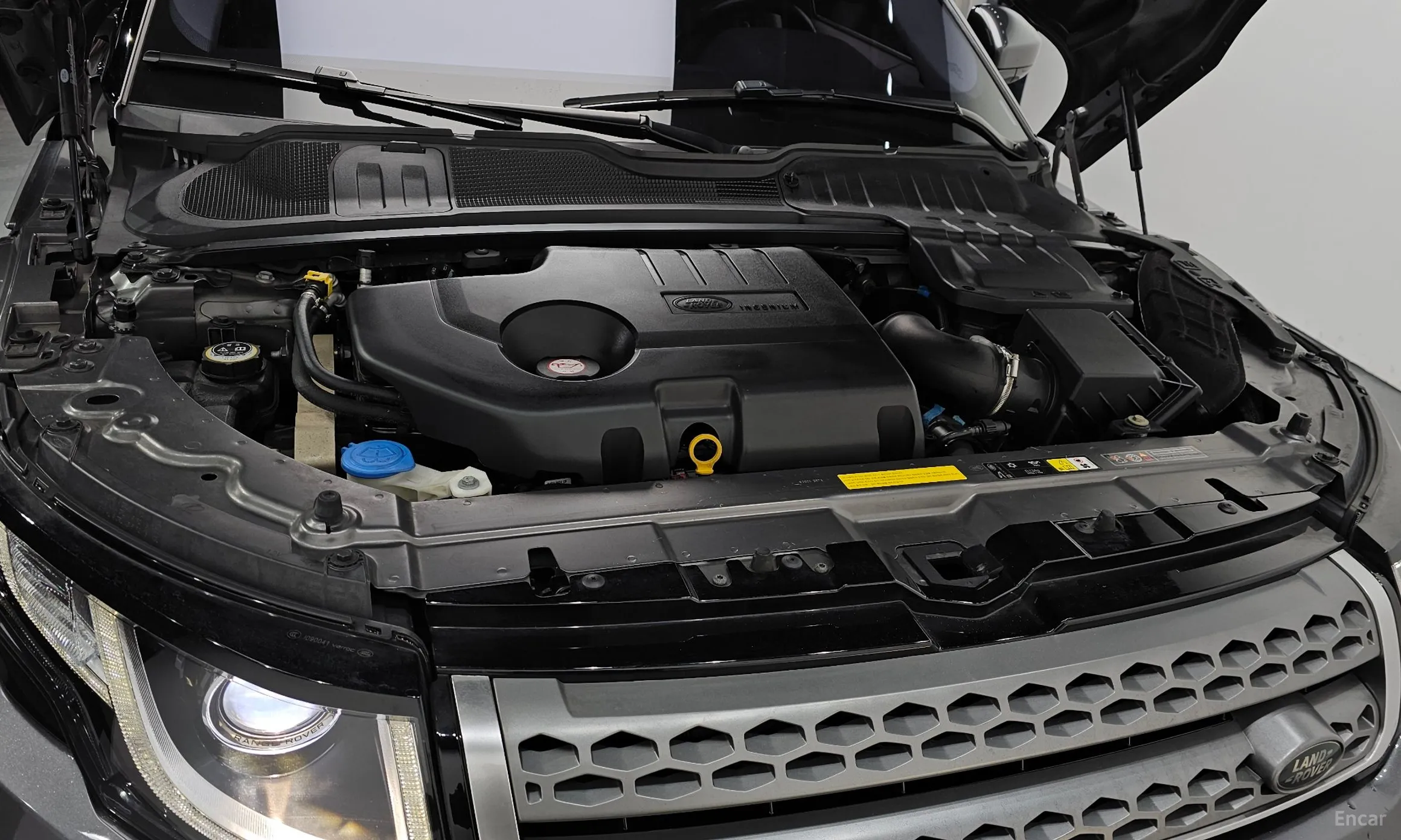 Land Rover Range Rover Evoque превью 6
