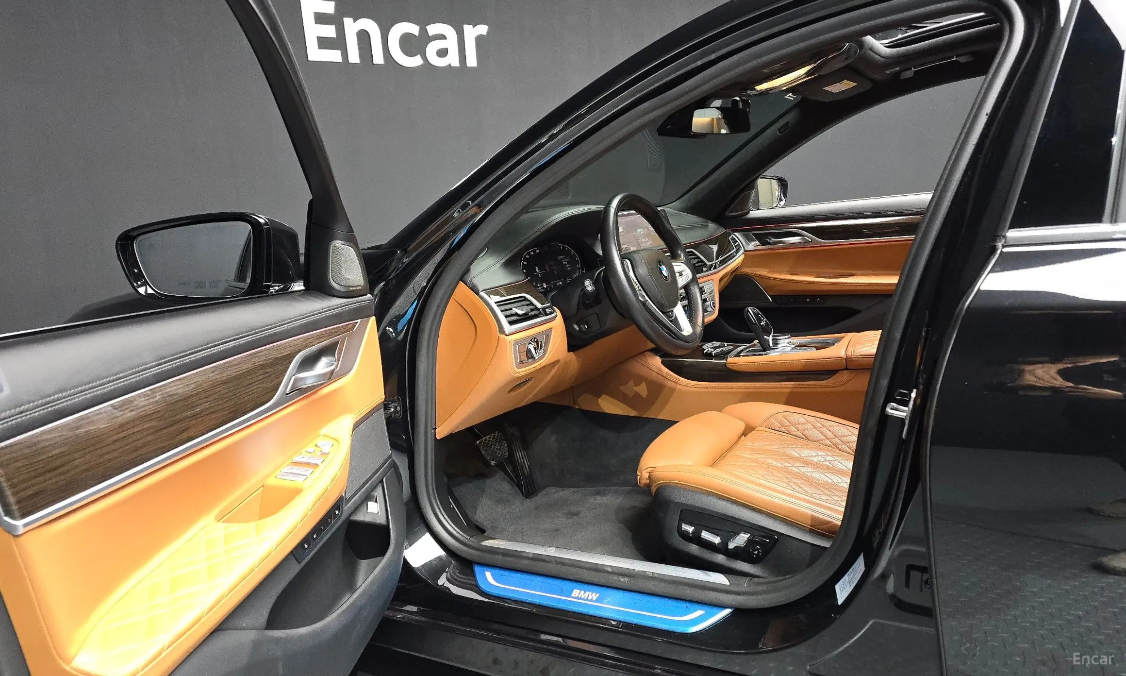 BMW 7 Series (G11) превью 10