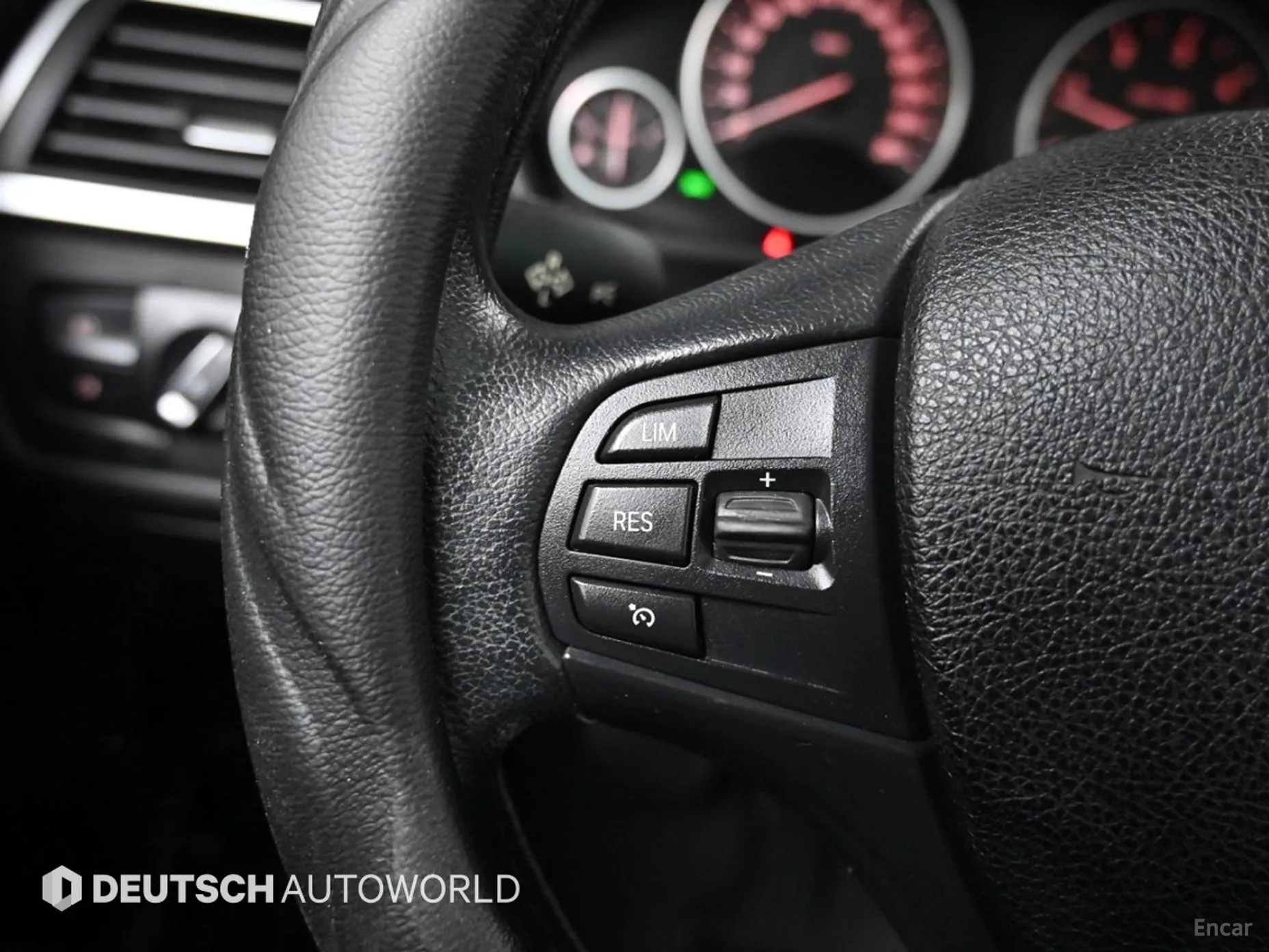 BMW 3 Series (F30) превью 17