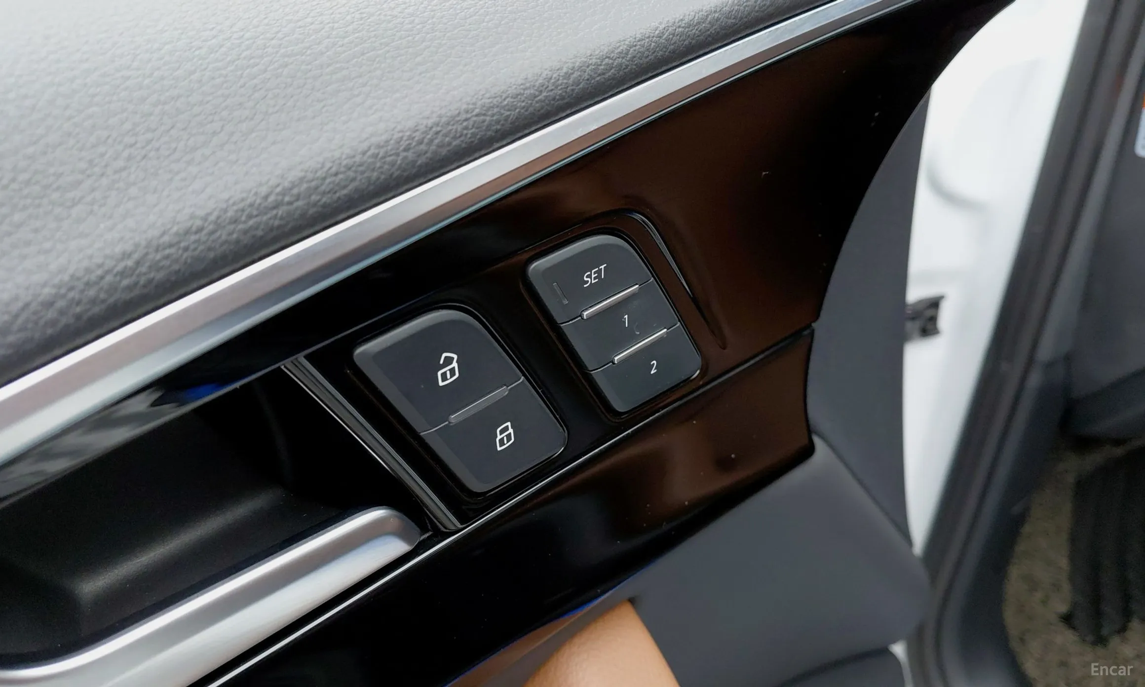 Audi A4 (B9) превью 12