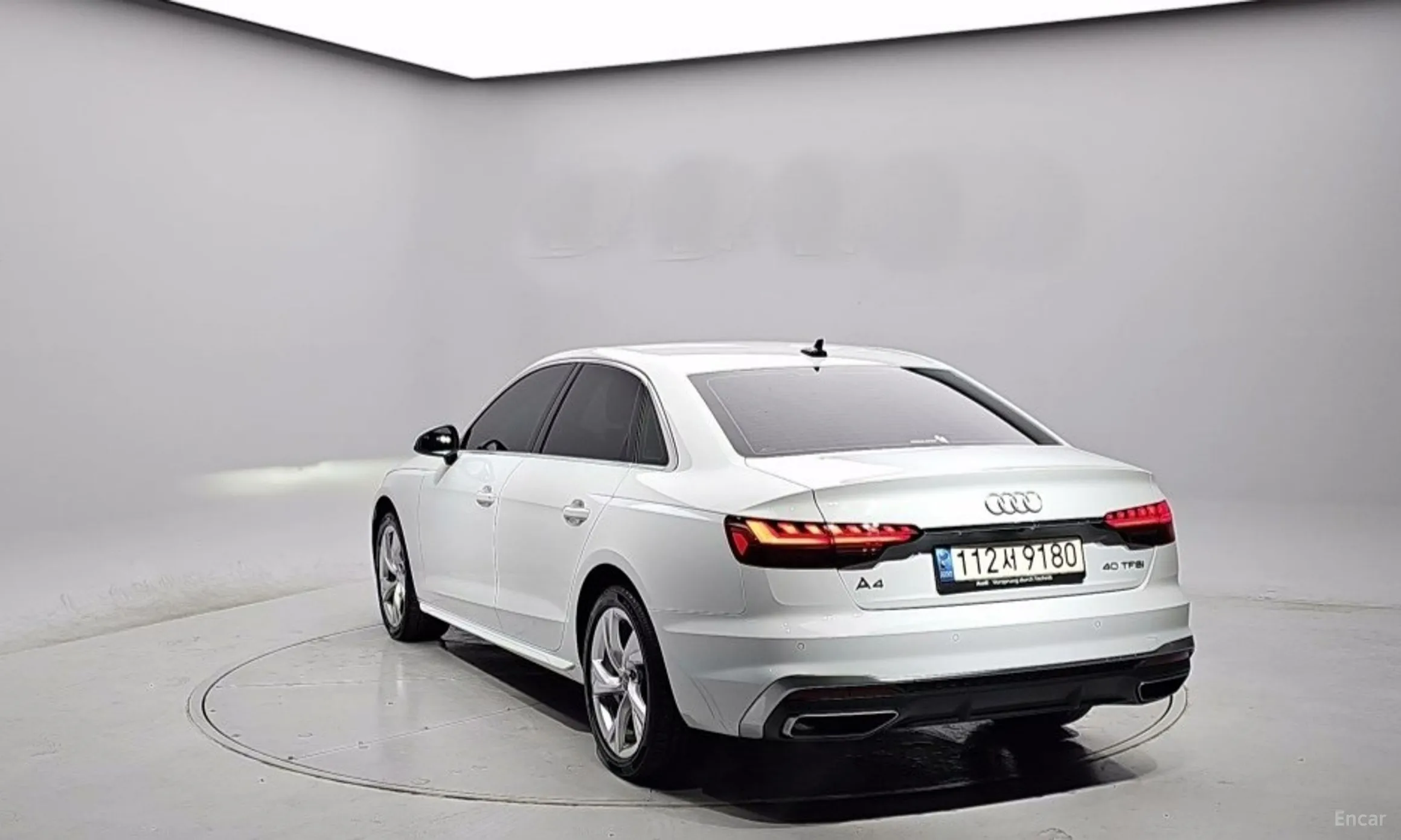 Audi A4 (B9) превью 2