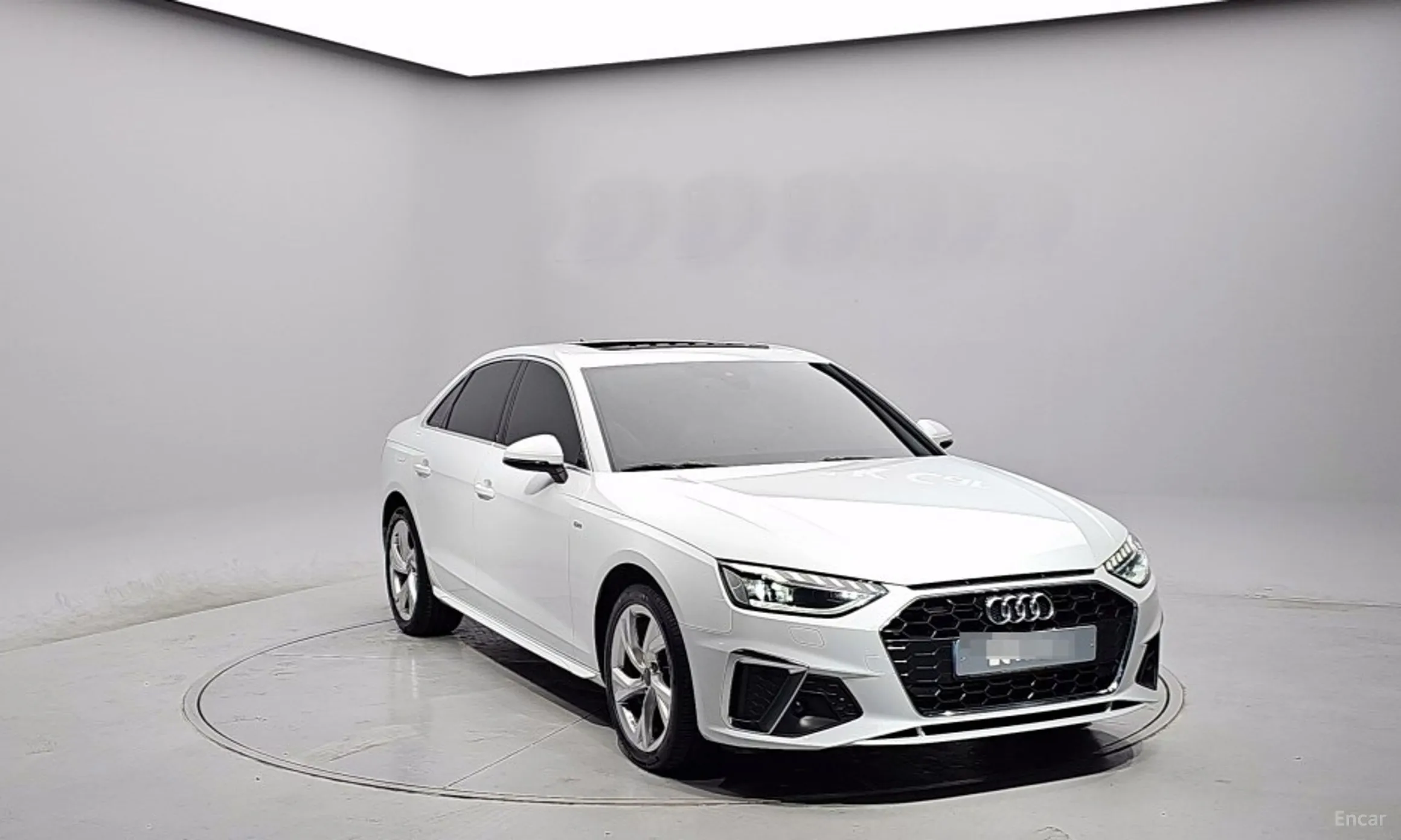 Audi A4 (B9) превью 3