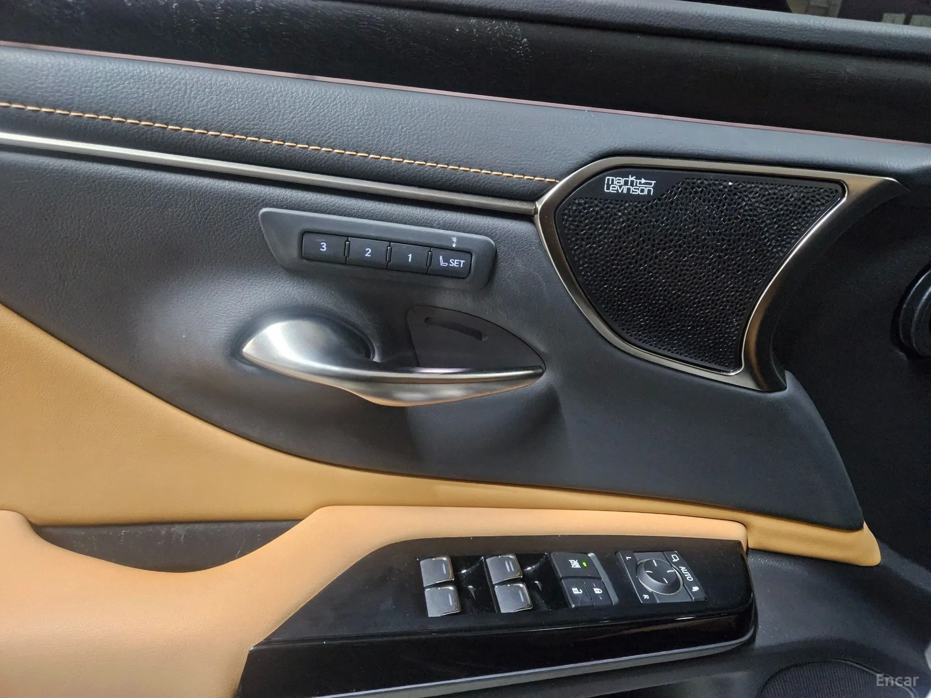 Lexus ES300h 7th Generation превью 11
