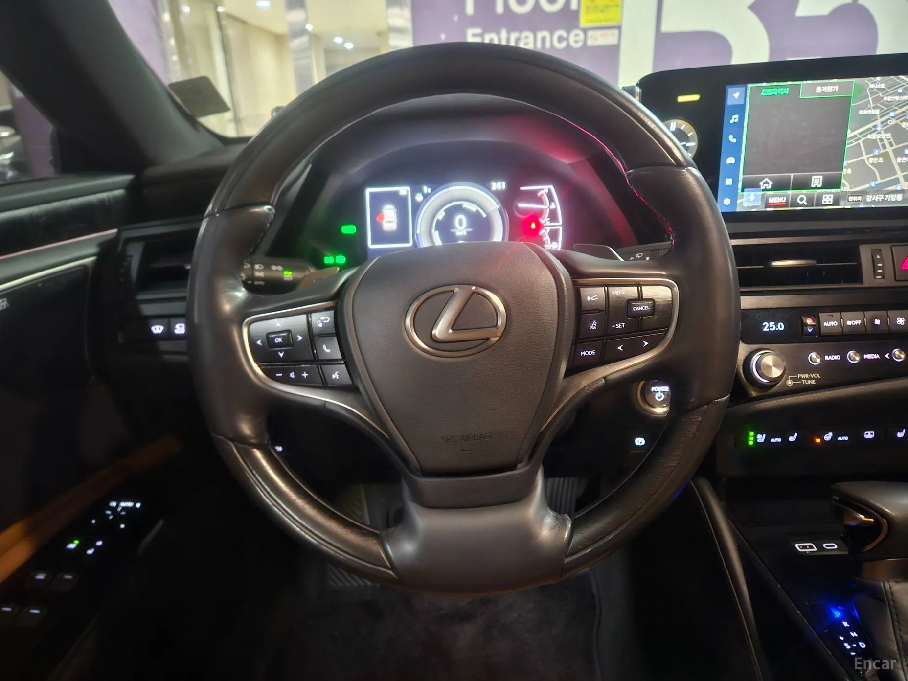 Lexus ES300h 7th Generation превью 6
