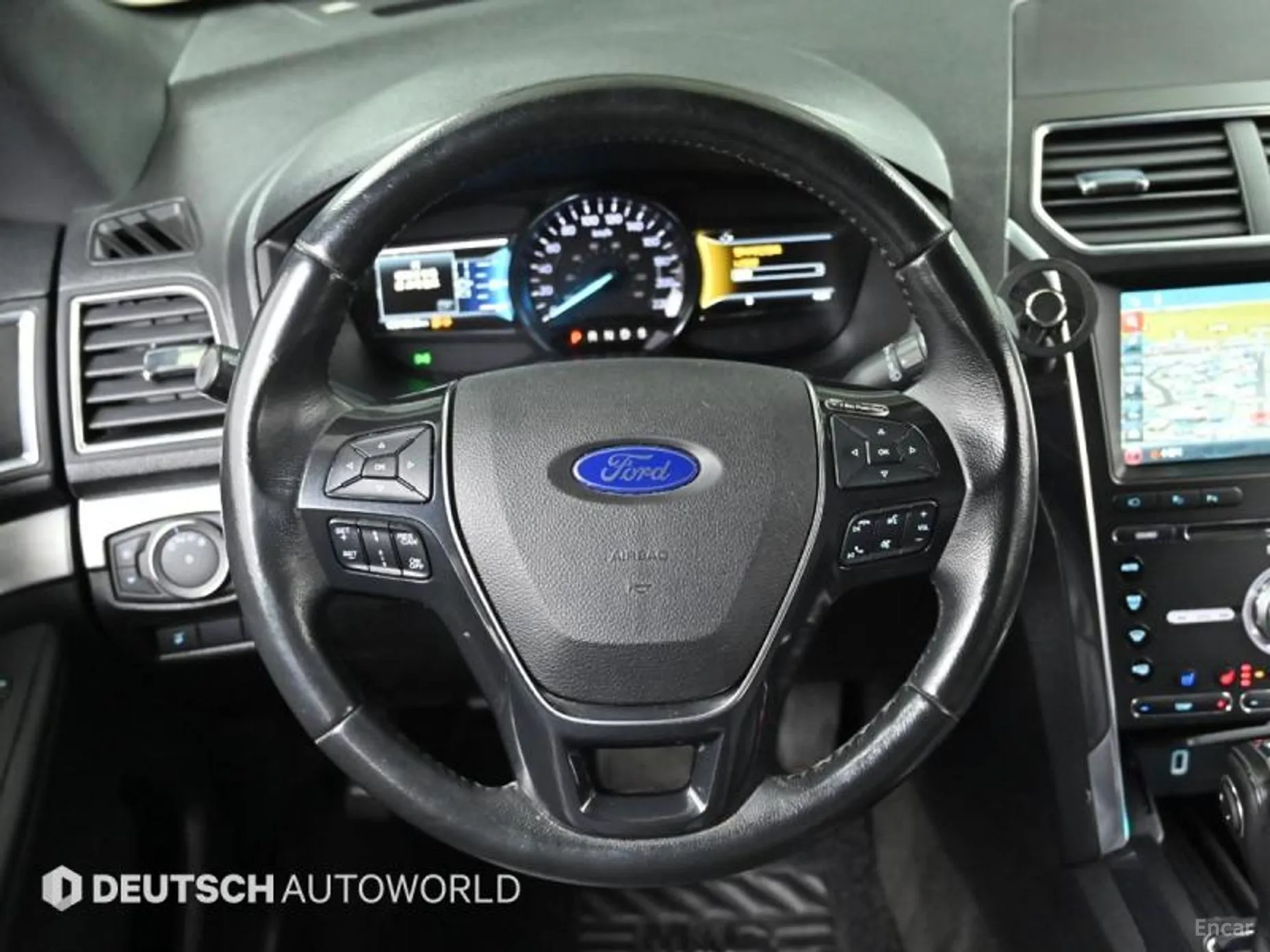 Ford Explorer превью 13