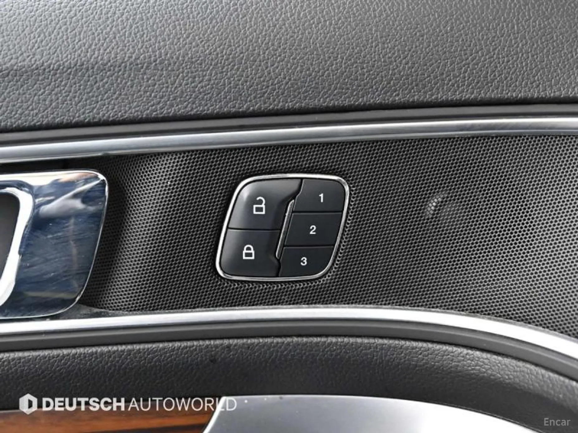 Ford Explorer превью 17