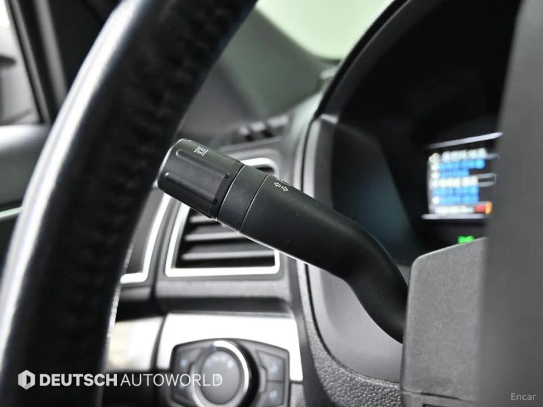 Ford Explorer превью 18