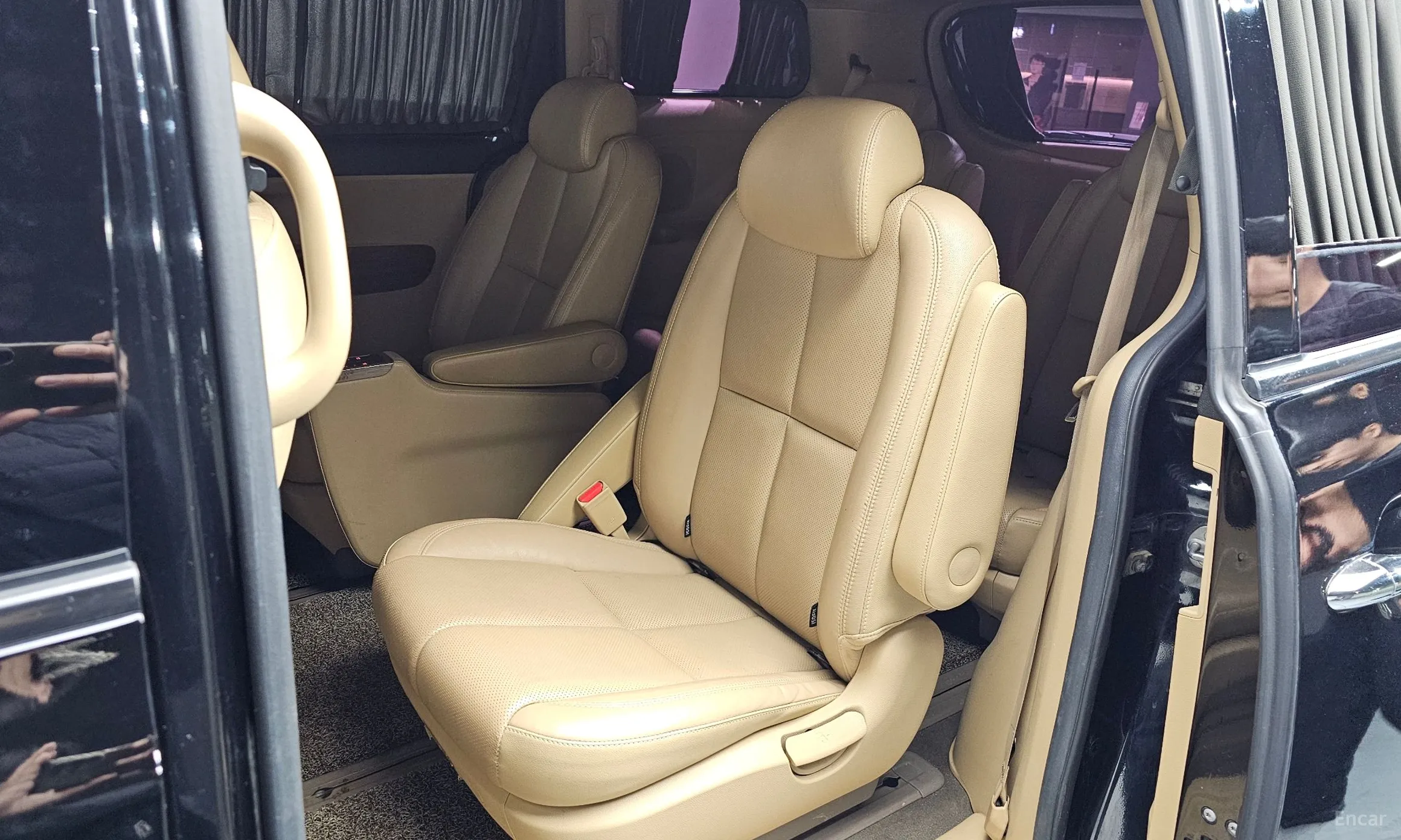 Kia Carnival превью 11