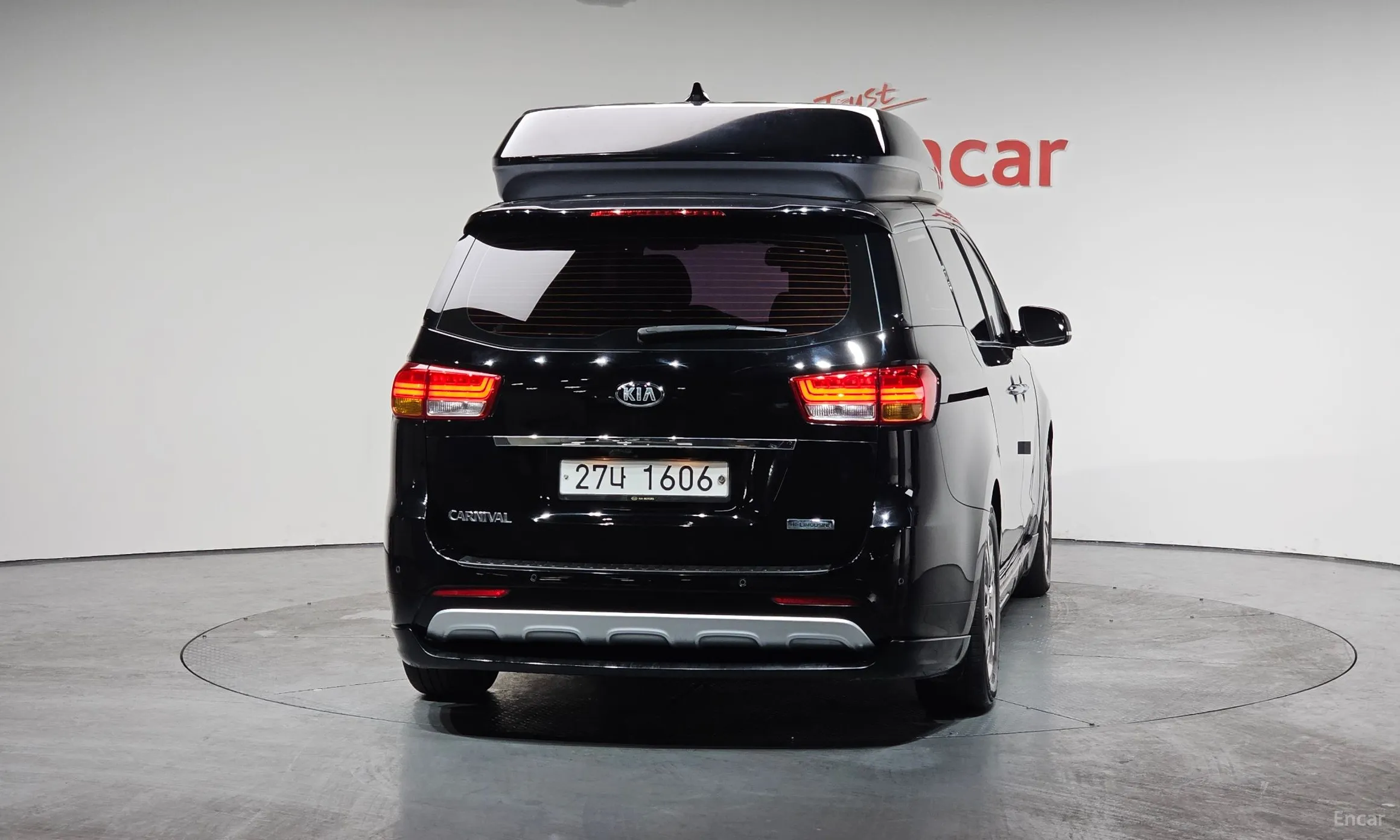 Kia Carnival превью 4