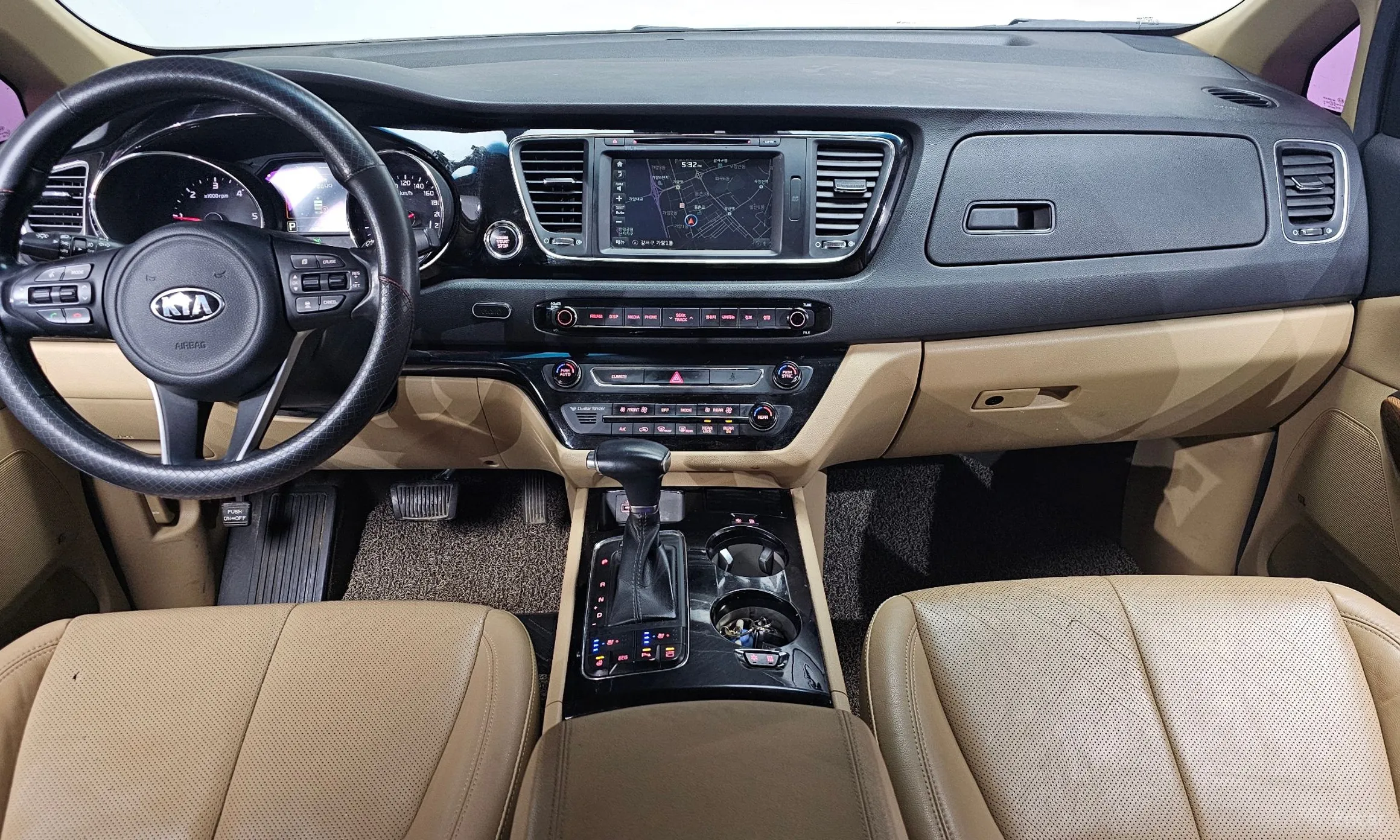 Kia Carnival превью 7
