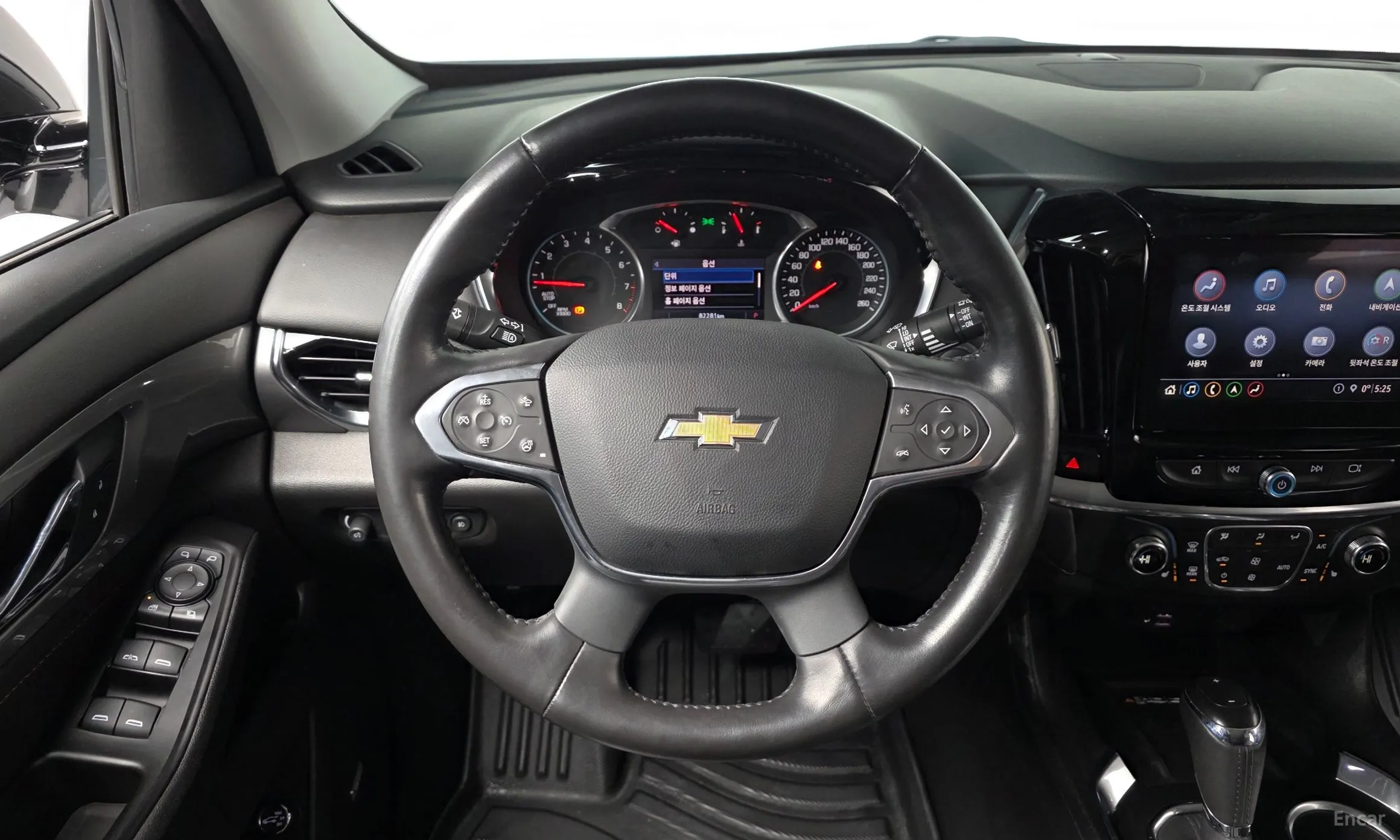 Chevrolet (GM Daewoo) Traverse превью 13